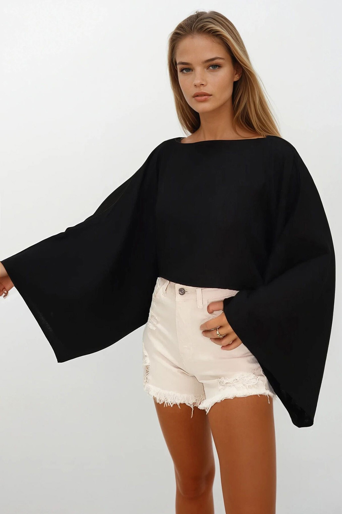 Siyah Kayık Yaka Yarsa Kollu Crop Müslin Bluz