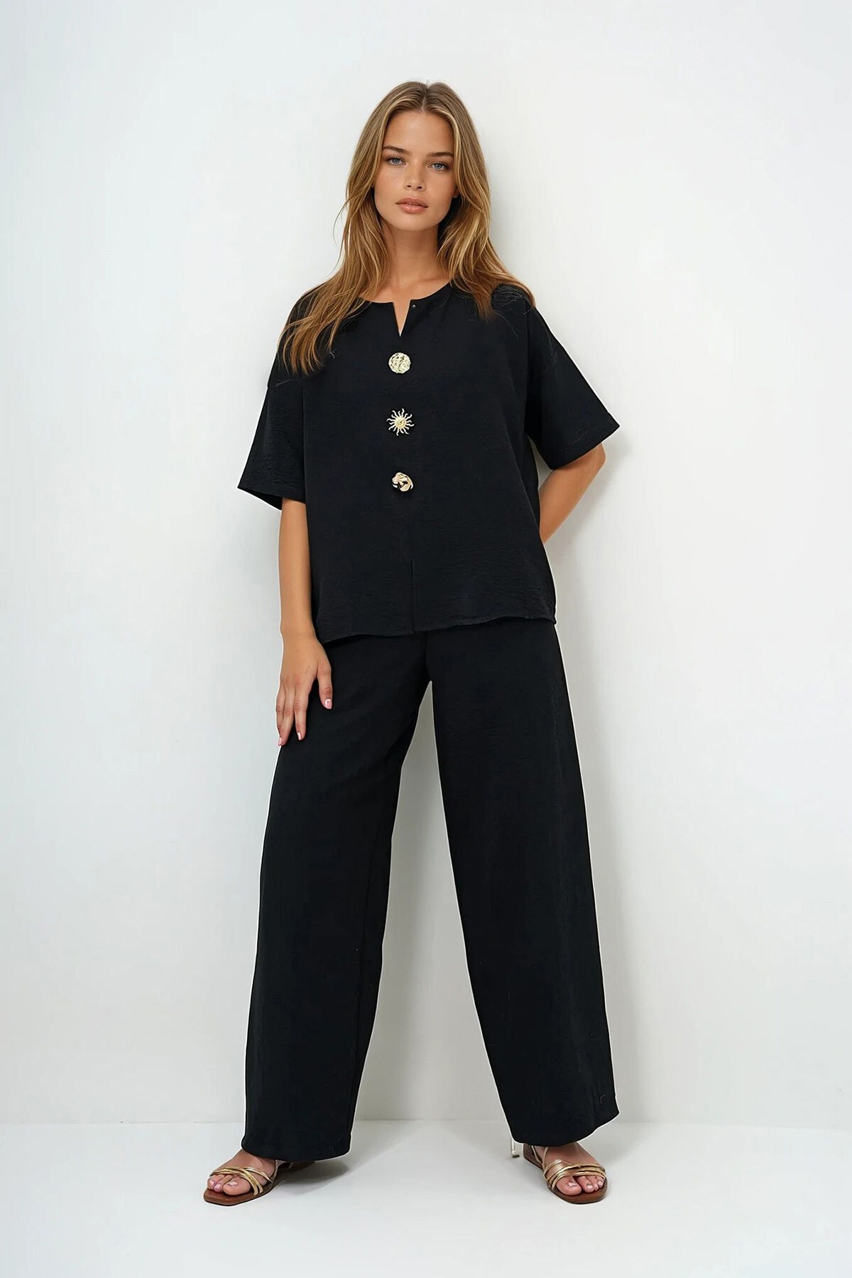 Siyah V Yaka Metal Gold Düğme Detaylı Aerobin Bluz Ve Pantolon Alt Üst Takım