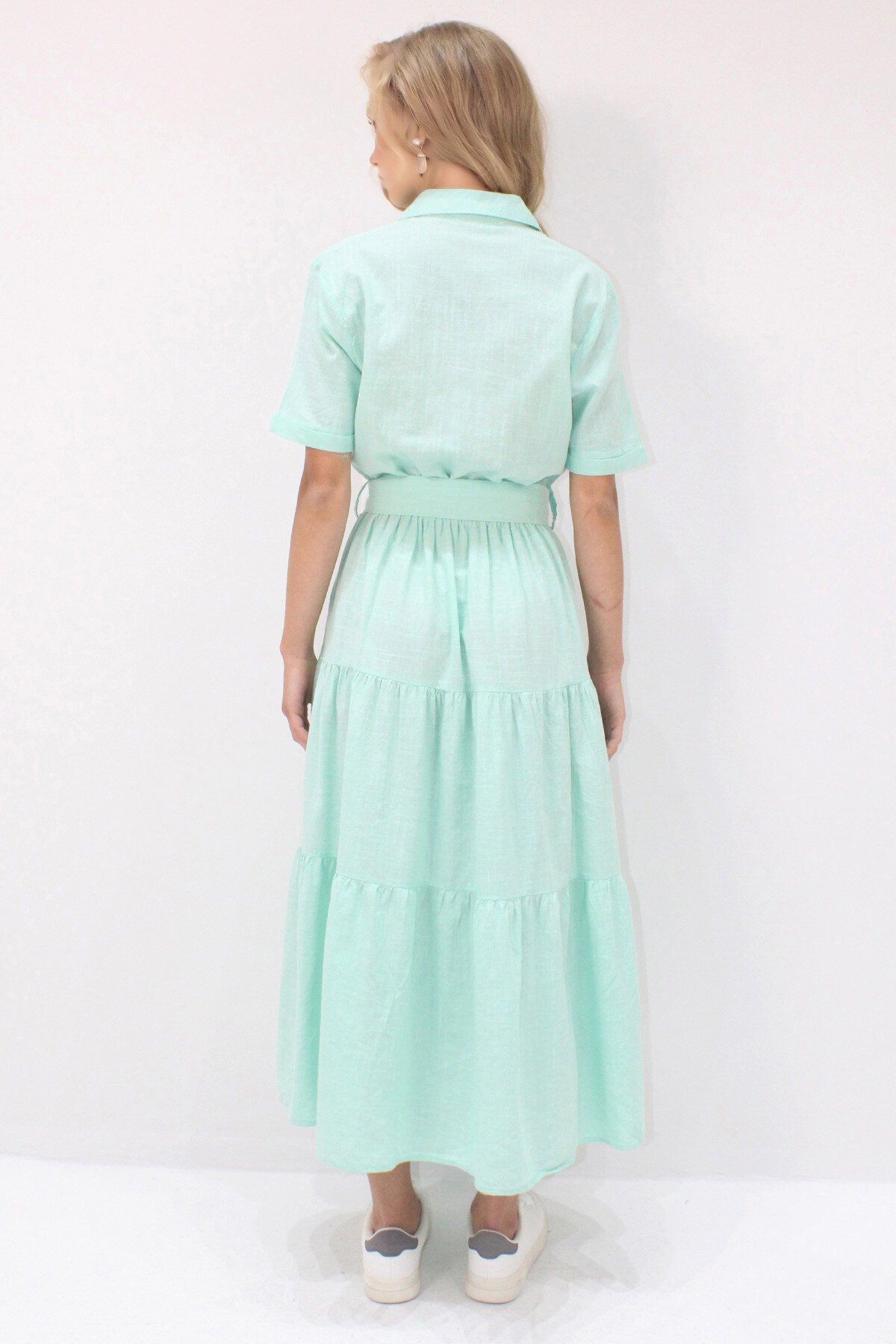 Su Yeşili Gömlek Yaka Önü Düğmeli Eteği Volanlı Kendinden Kemerli Maxi Boy Keten Elbise