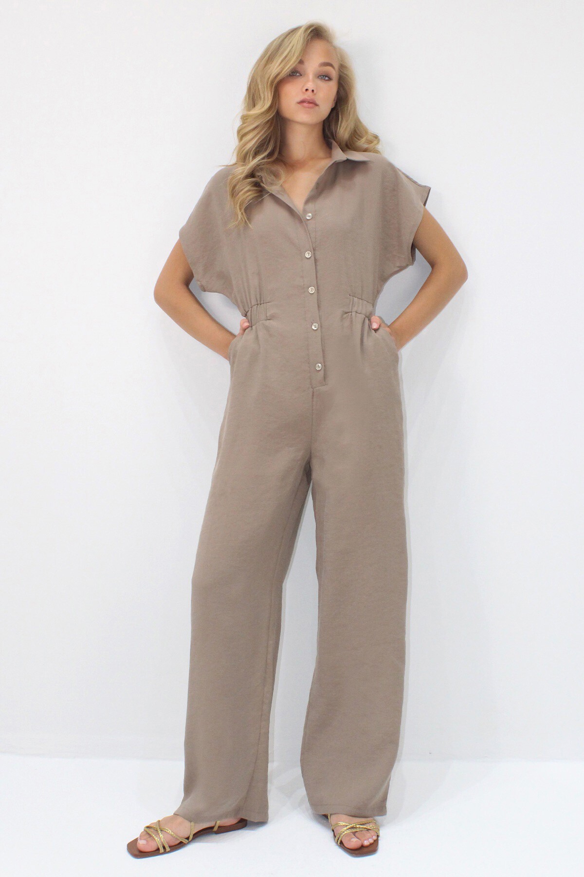 Sütlü Kahve Gömlek Yaka Düğmeli Çift Cepli Kumaş Tulum