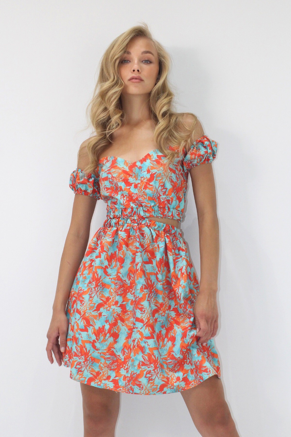 Turkuaz-Turuncu Öpücük Yaka Out-Cut Kesimli Desenli Poplin Elbise