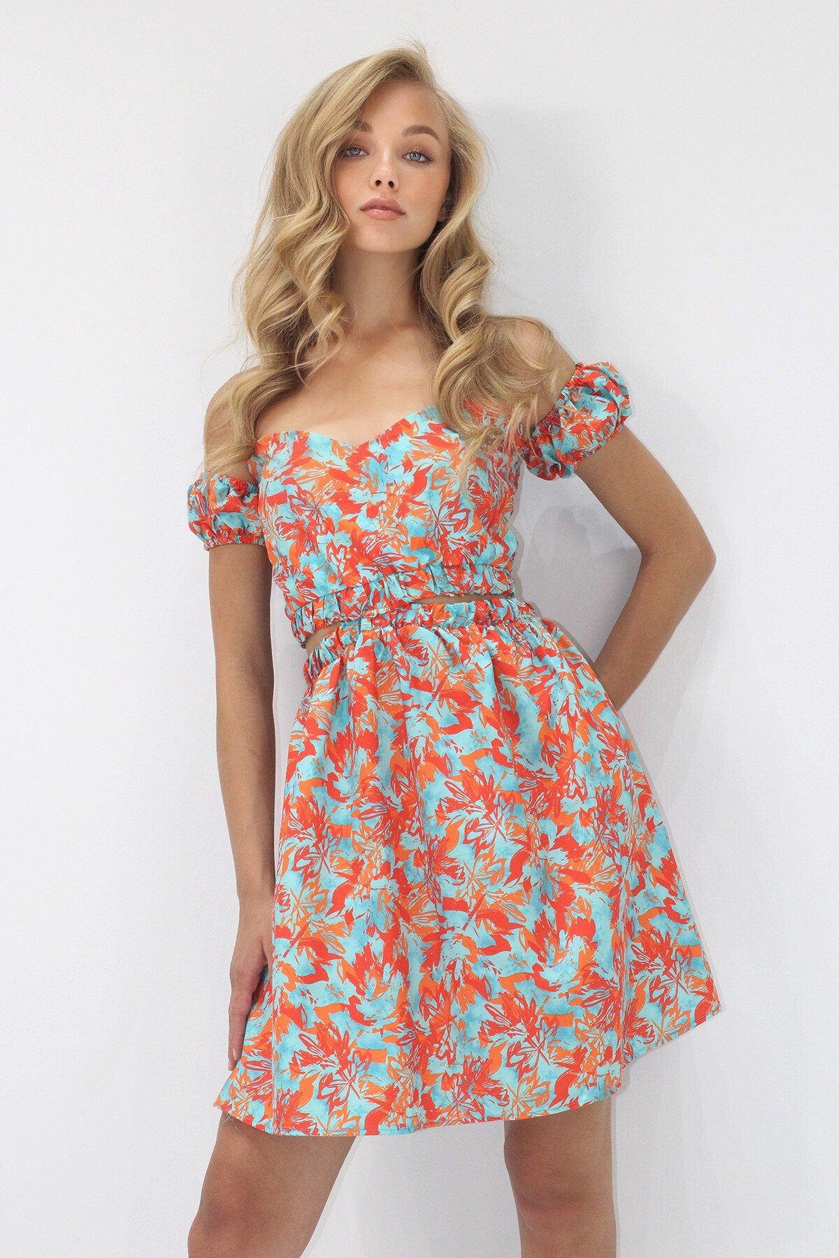 Turkuaz-Turuncu Öpücük Yaka Out-Cut Kesimli Desenli Poplin Elbise