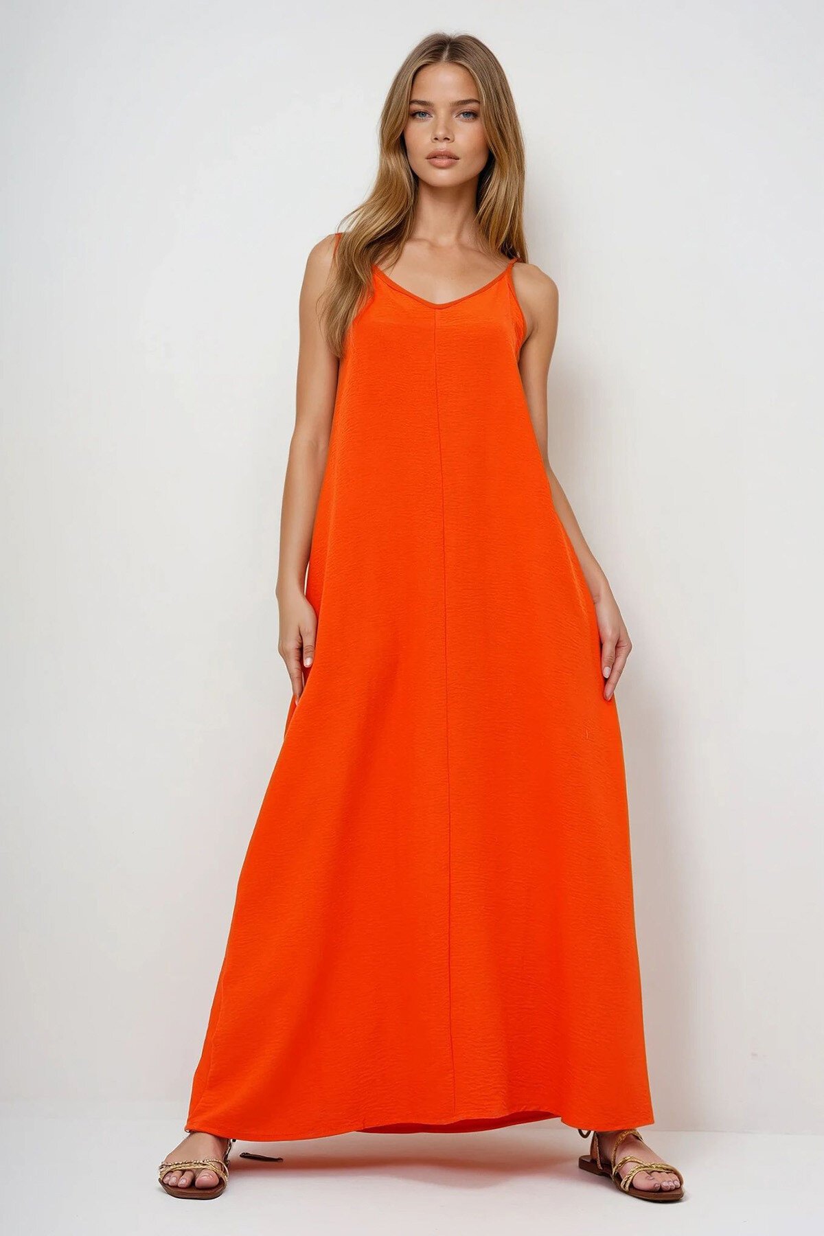 Turuncu Ayarlanabilir Askılı V Yaka Aerobin Yazlık Elbise