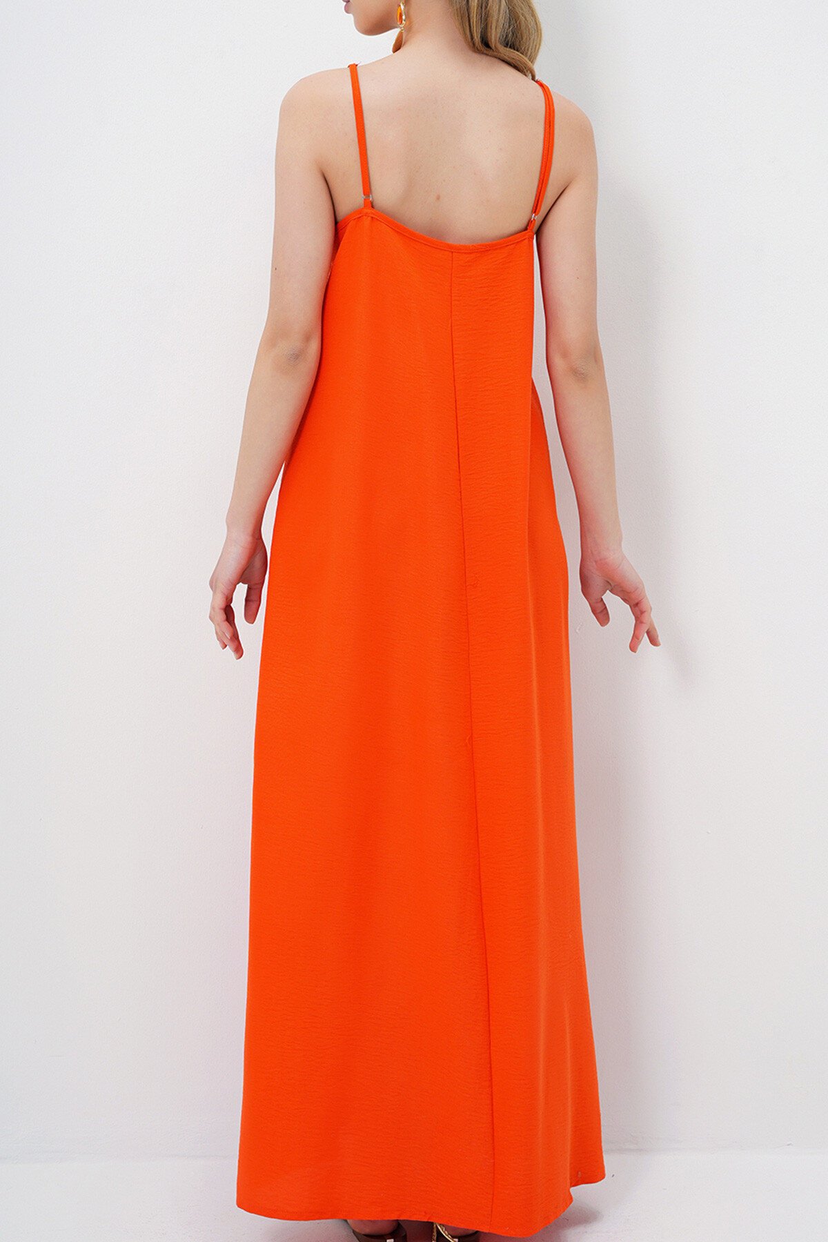 Turuncu Ayarlanabilir Askılı V Yaka Aerobin Yazlık Elbise