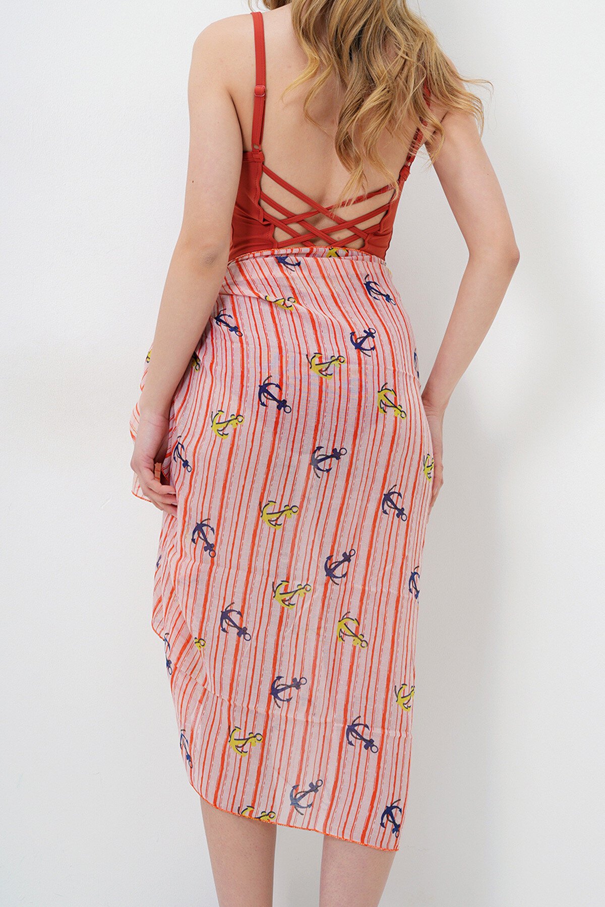 Turuncu Çapa Desenli Pareo Şal