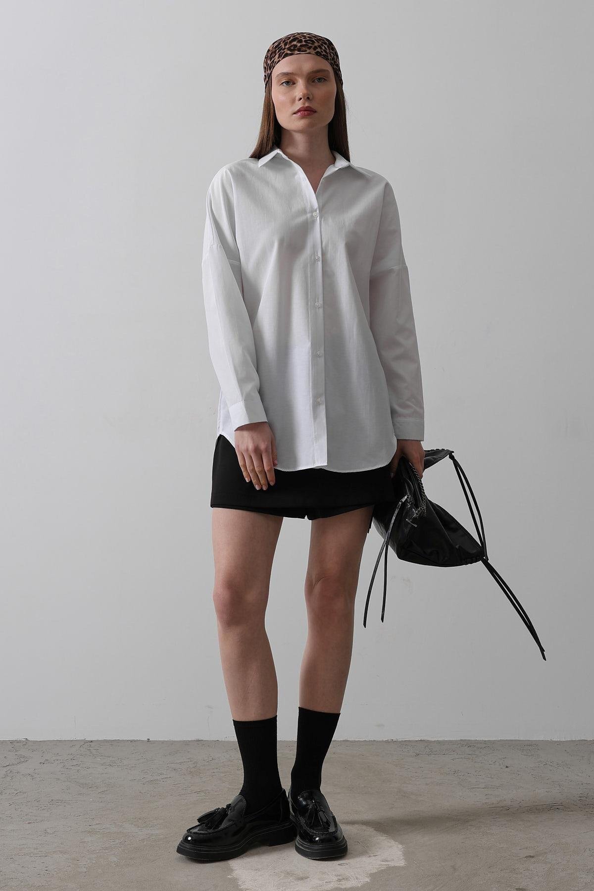 Beyaz Uzun Kol Oversize Gömlek