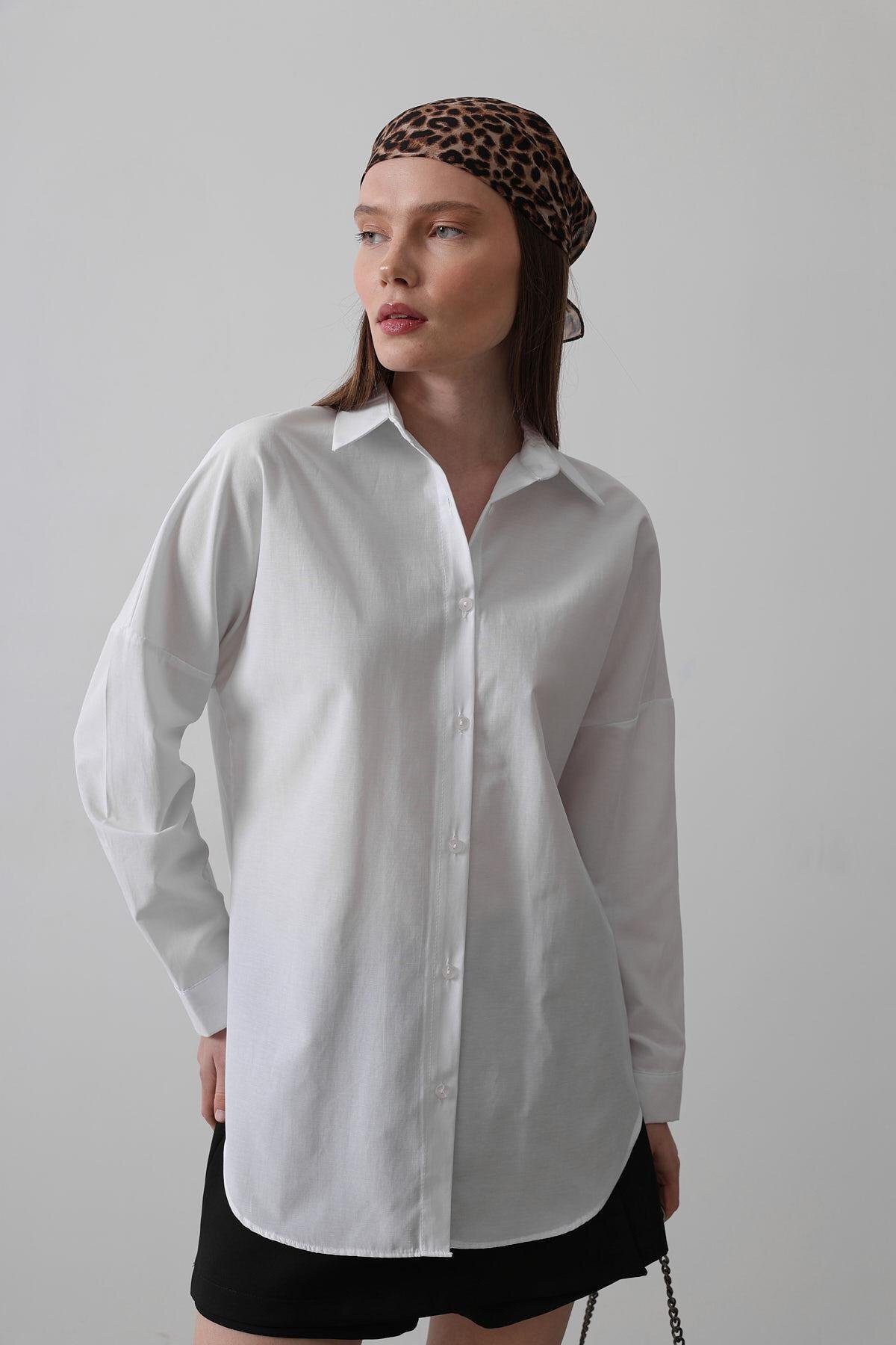 Beyaz Uzun Kol Oversize Gömlek