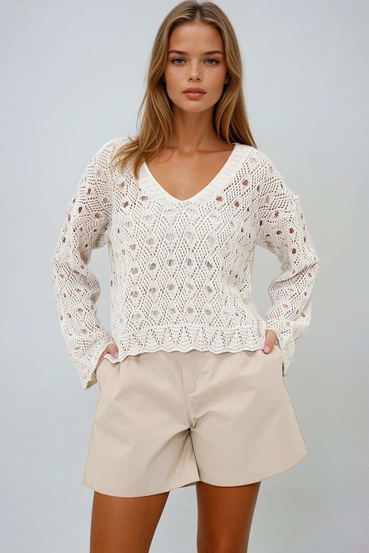 Vanilya V Yaka Delik Ajurlu Yazlık Triko Crop Bluz