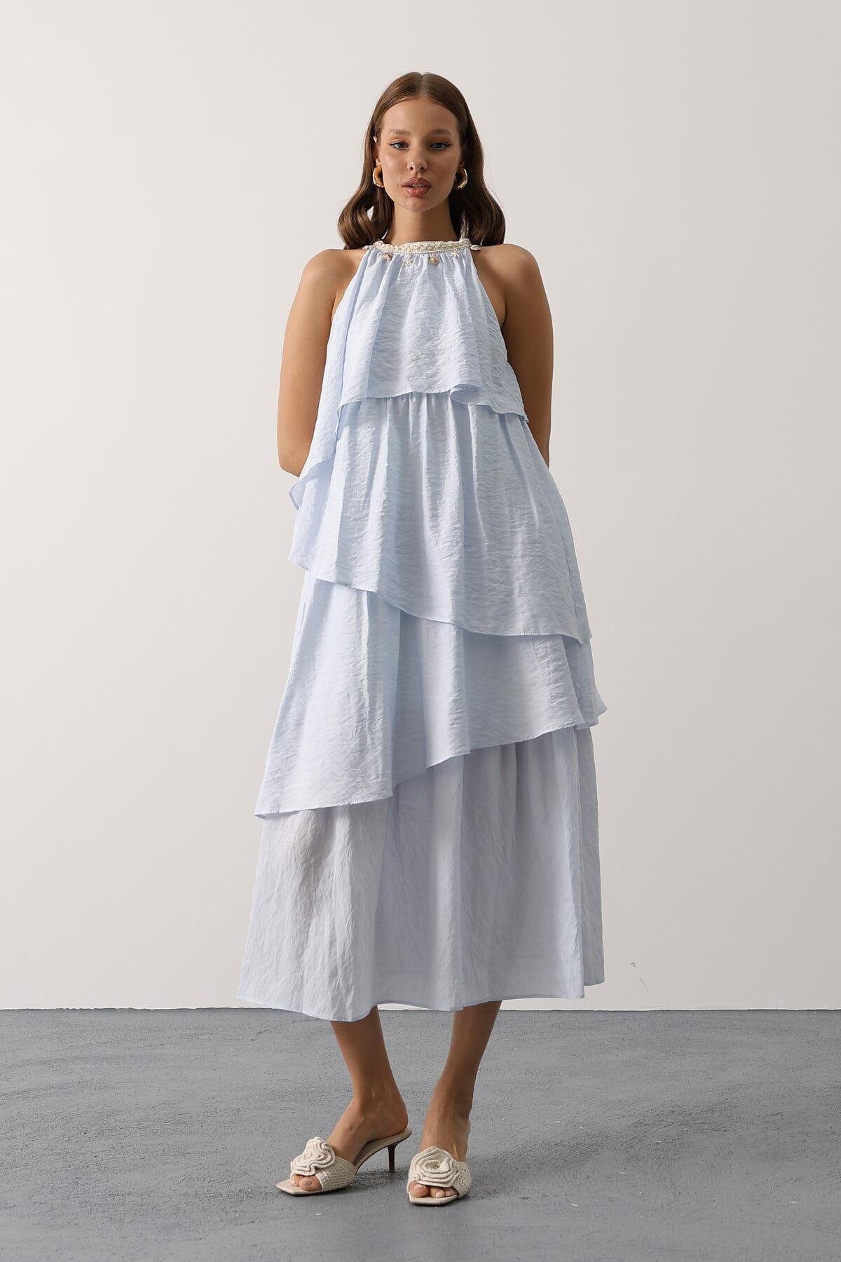 Bebe Mavisi Yaka Süslemeli Kat Kat Akışkan Kesim Midi Boy Elbise