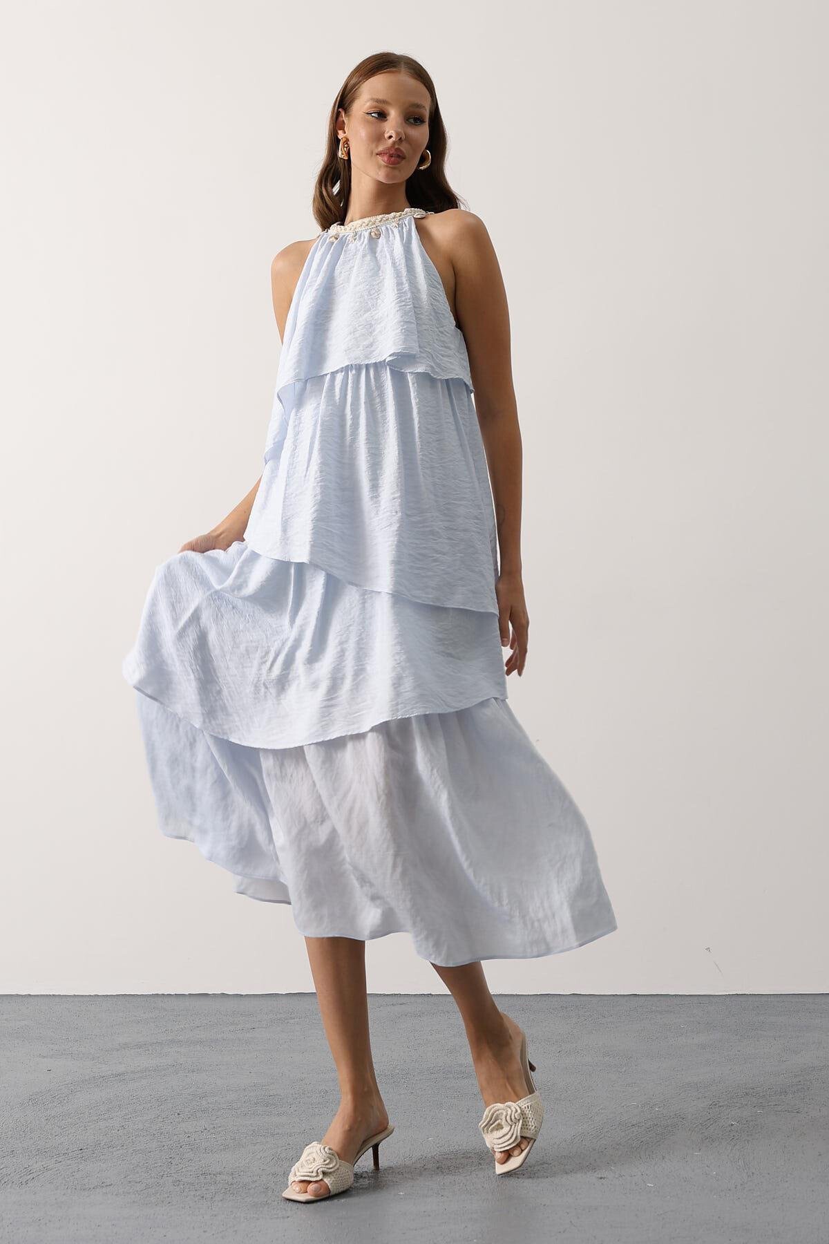 Bebe Mavisi Yaka Süslemeli Kat Kat Akışkan Kesim Midi Boy Elbise