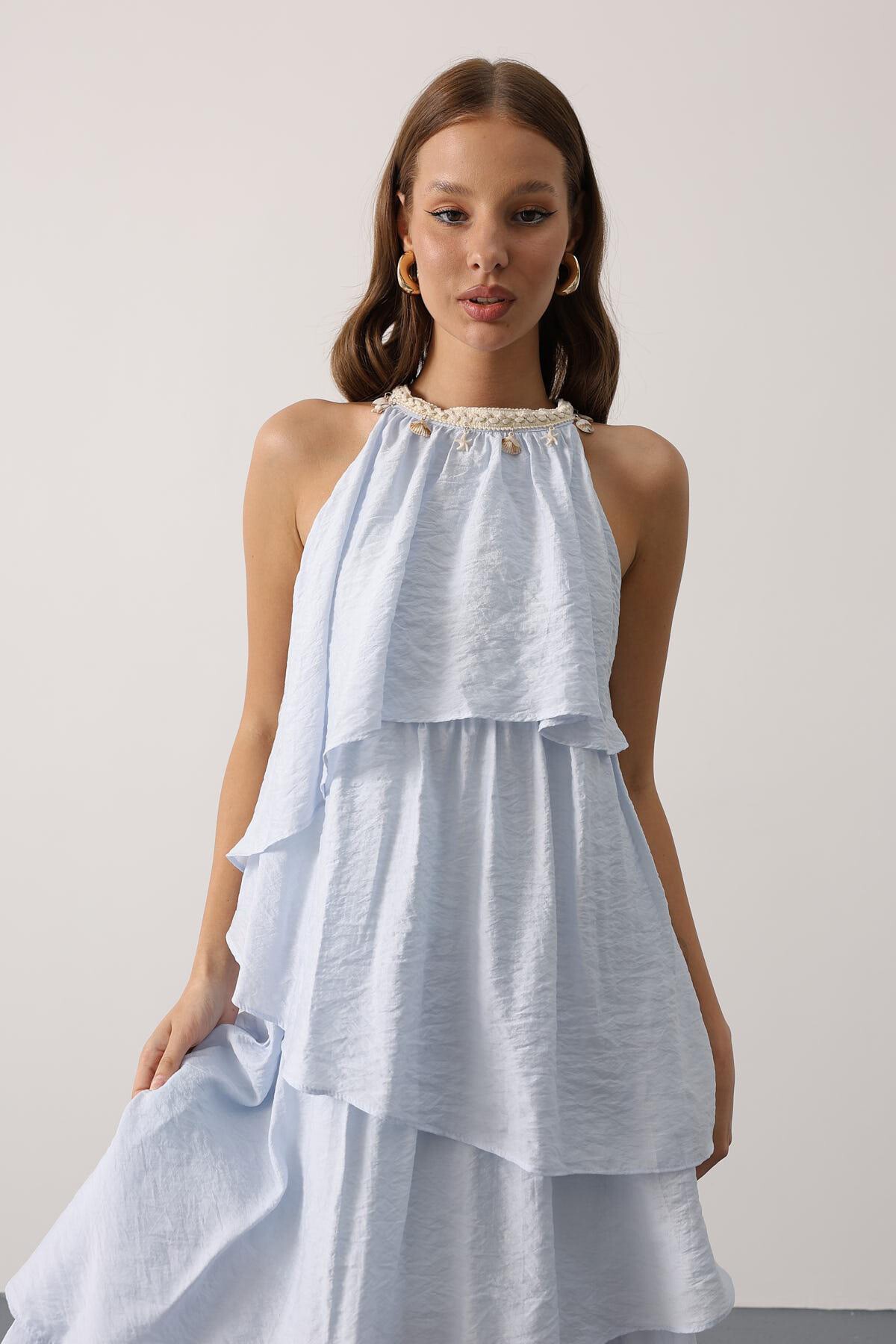 Bebe Mavisi Yaka Süslemeli Kat Kat Akışkan Kesim Midi Boy Elbise