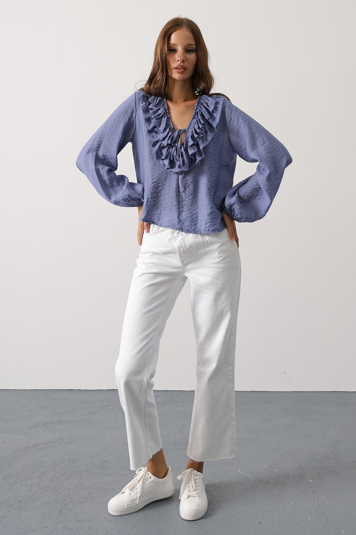 İndigo Yakası Fırfırlı Uzun Kollu Bluz