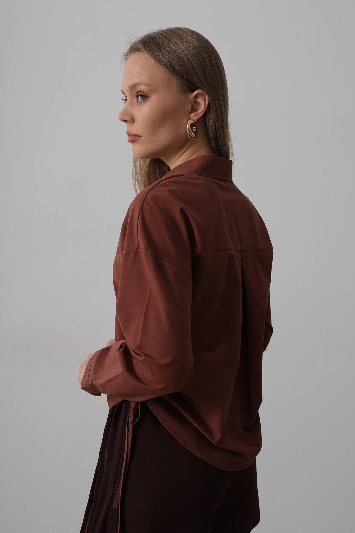 Koyu Kahve Yanları Bağlamalı Basic Gömlek