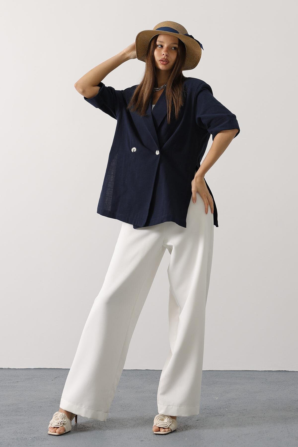 Lacivert Yarım Kol Oversize Yırtmaçlı Ceket