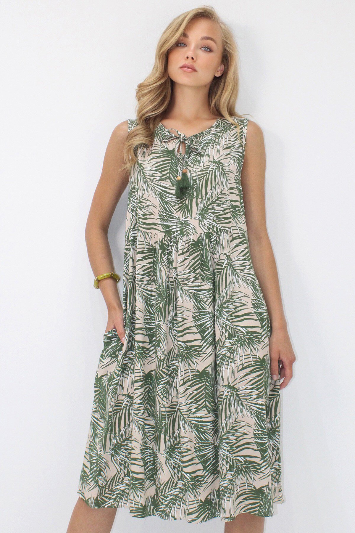 Yeşil Bisiklet Yaka Bağlama Detaylı Desenli Çift Cepli Dokuma Viskon Elbise