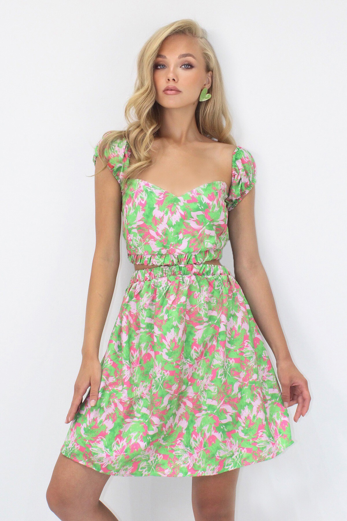 Yeşil Öpücük Yaka Out-Cut Kesimli Desenli Poplin Elbise