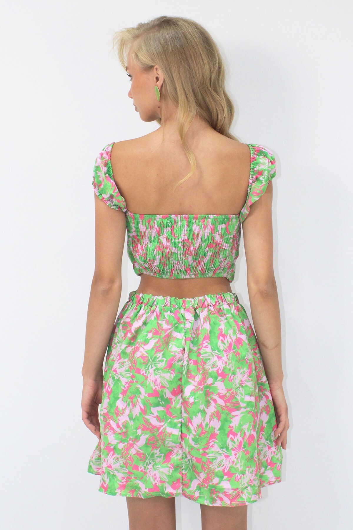 Yeşil Öpücük Yaka Out-Cut Kesimli Desenli Poplin Elbise