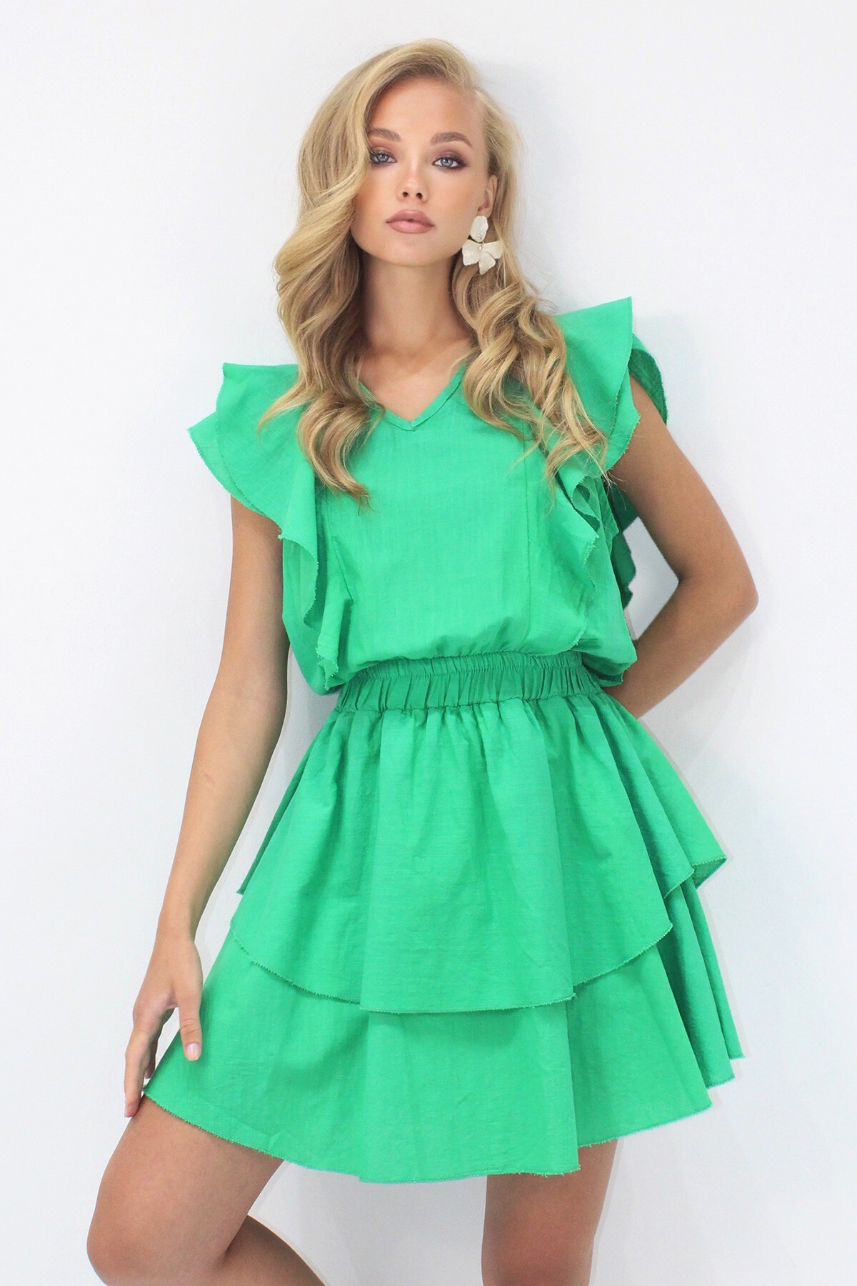Yeşil V Yaka Fırfır Detaylı Eteği Kat Kat Volanlı Flamlı Keten Mini Elbise