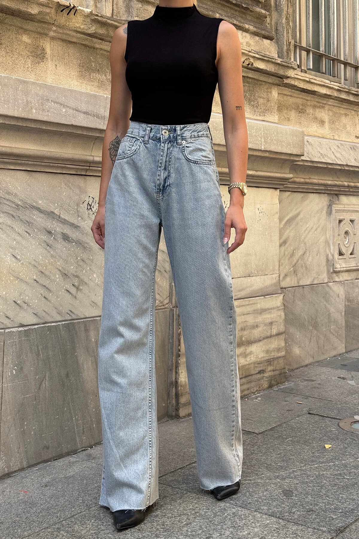 Açık Mavi 5 Cepli Paçası Püsküllü Bol Paça Jean