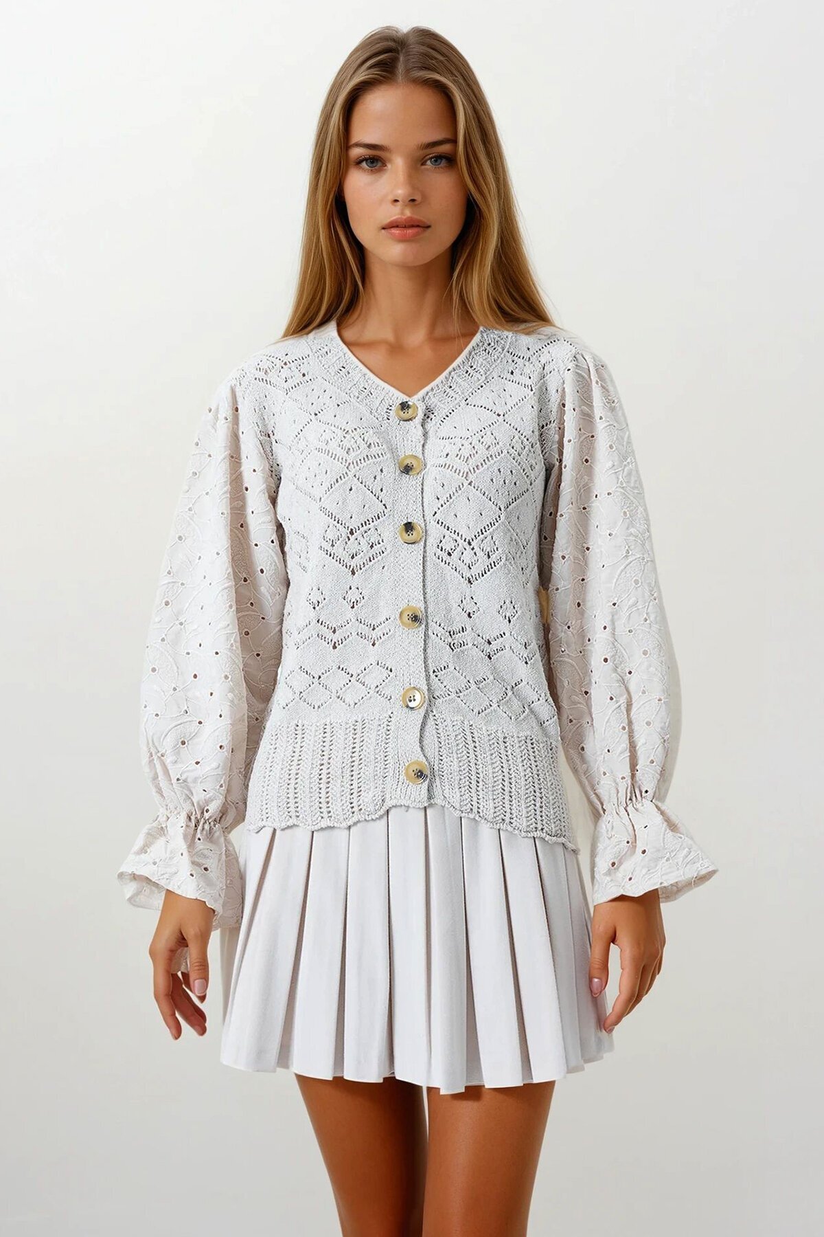 Bej Ajurlu Triko Brode Kol Düğmeli Hırka