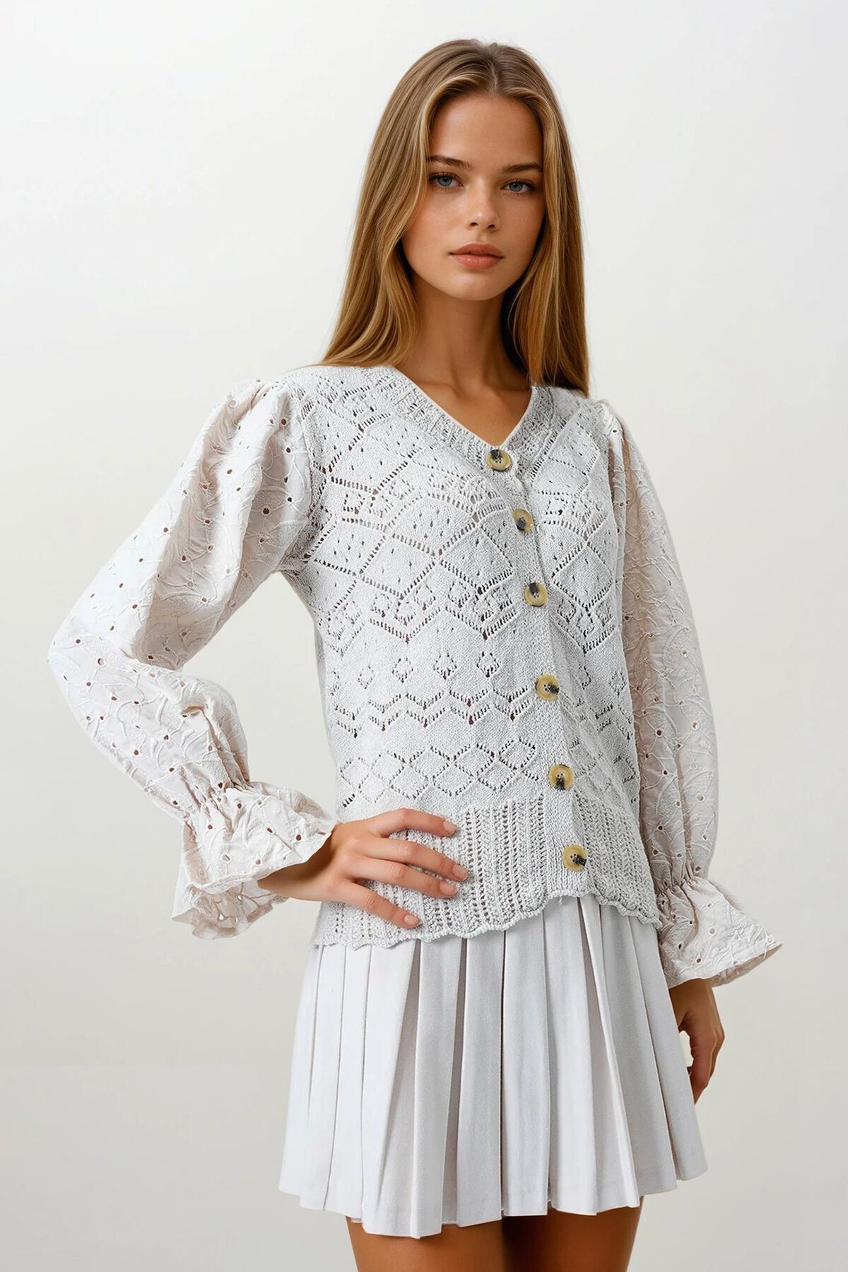 Bej Ajurlu Triko Brode Kol Düğmeli Hırka