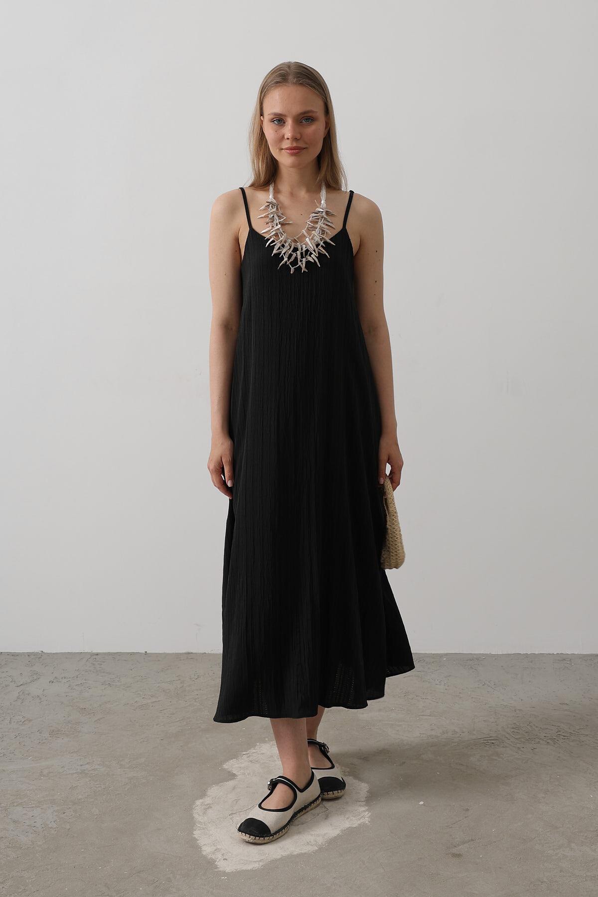 Siyah İnce İp Askılı Keten Midi Boy Elbise