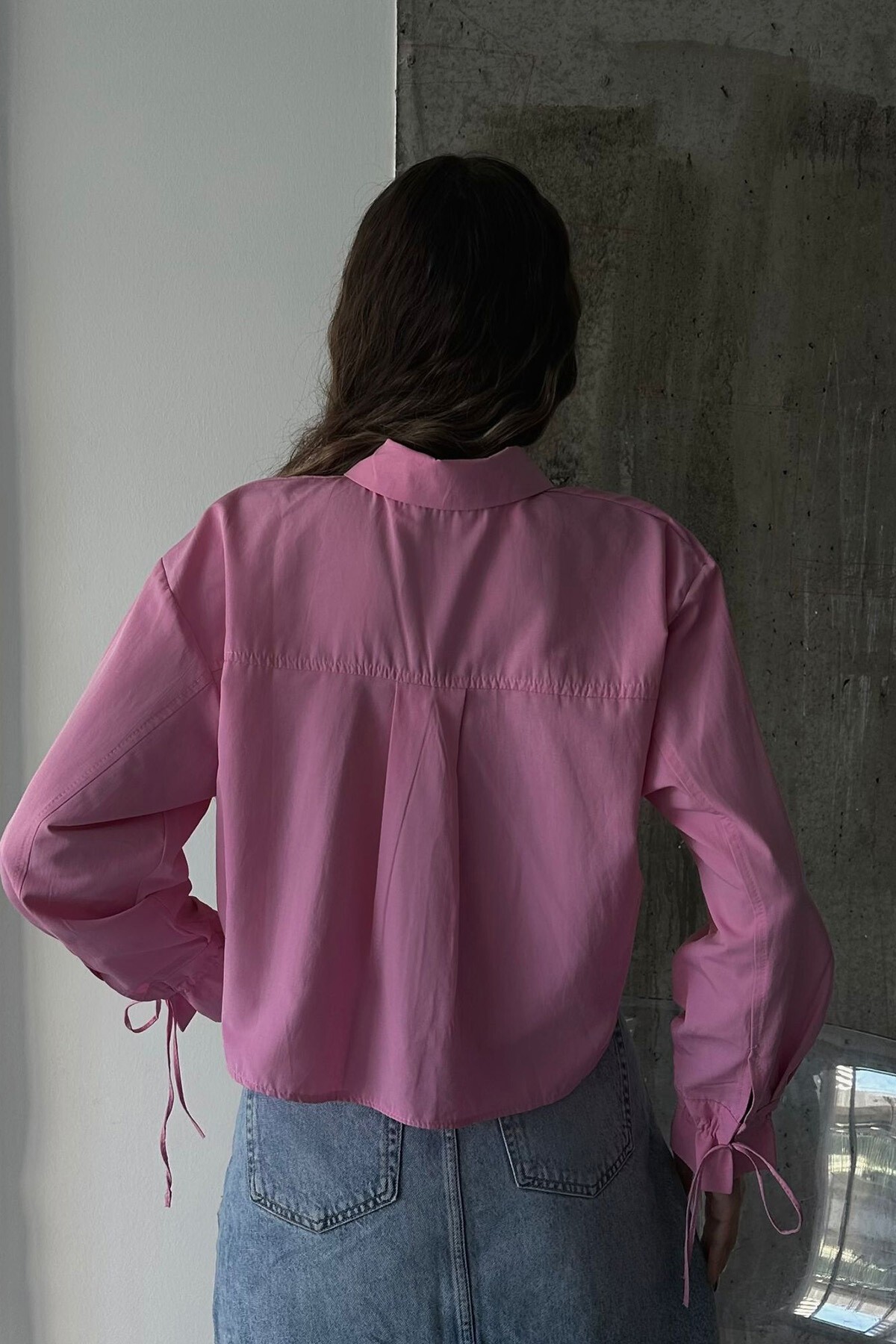 Pembe Bağcıklı Crop Dokuma Gömlek