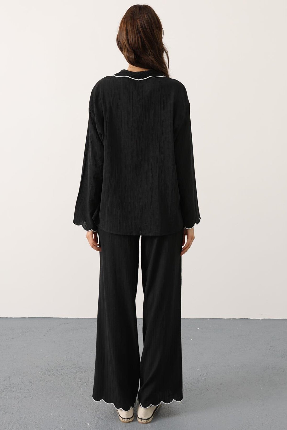 Siyah Bebe Yaka Gömlek Ve Beli Lastikli Pantolon Takım