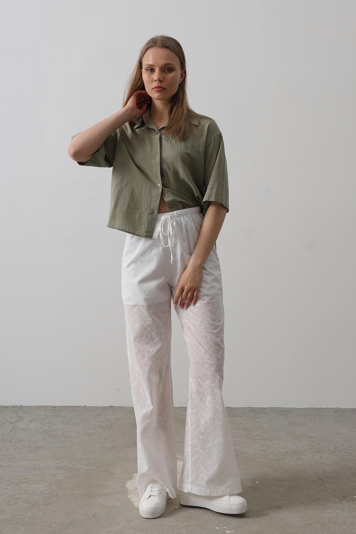 Beyaz Beli Bağlamalı Brode Pantolon