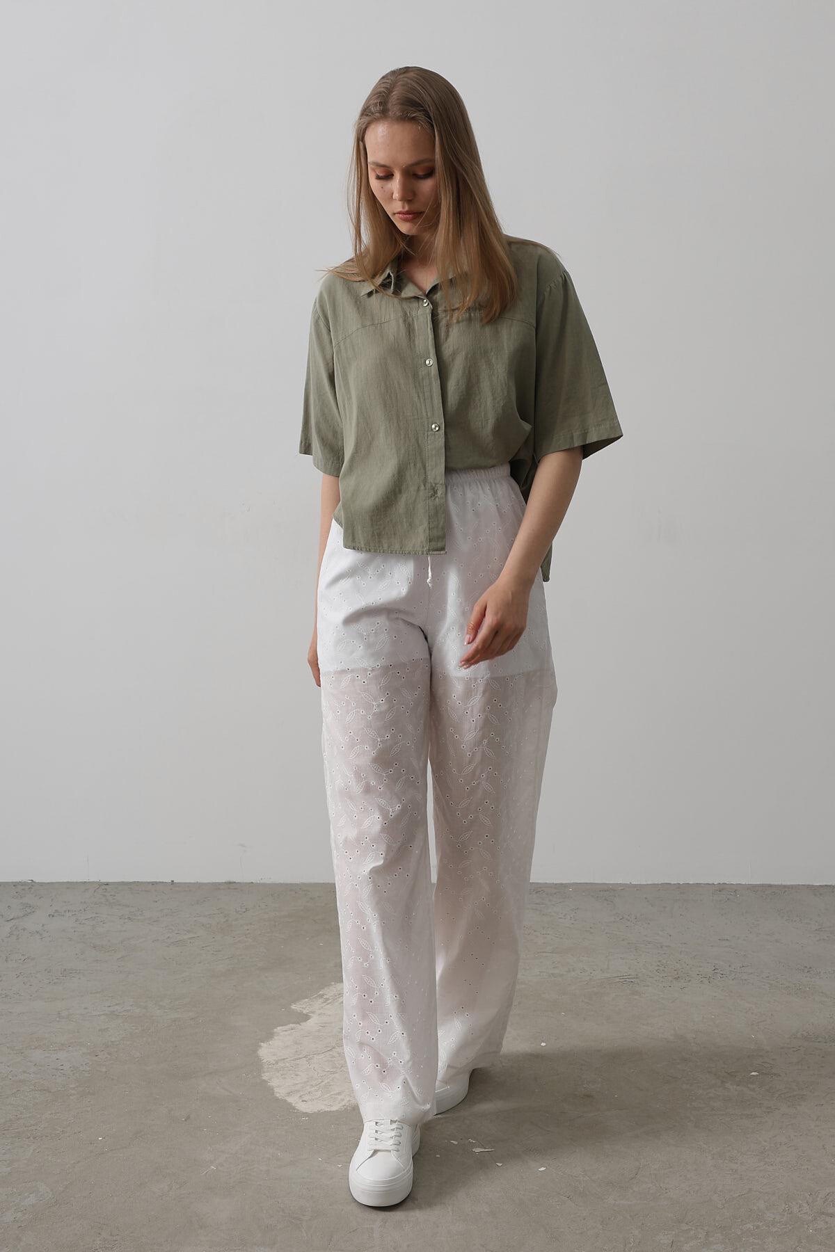 Beyaz Beli Bağlamalı Brode Pantolon