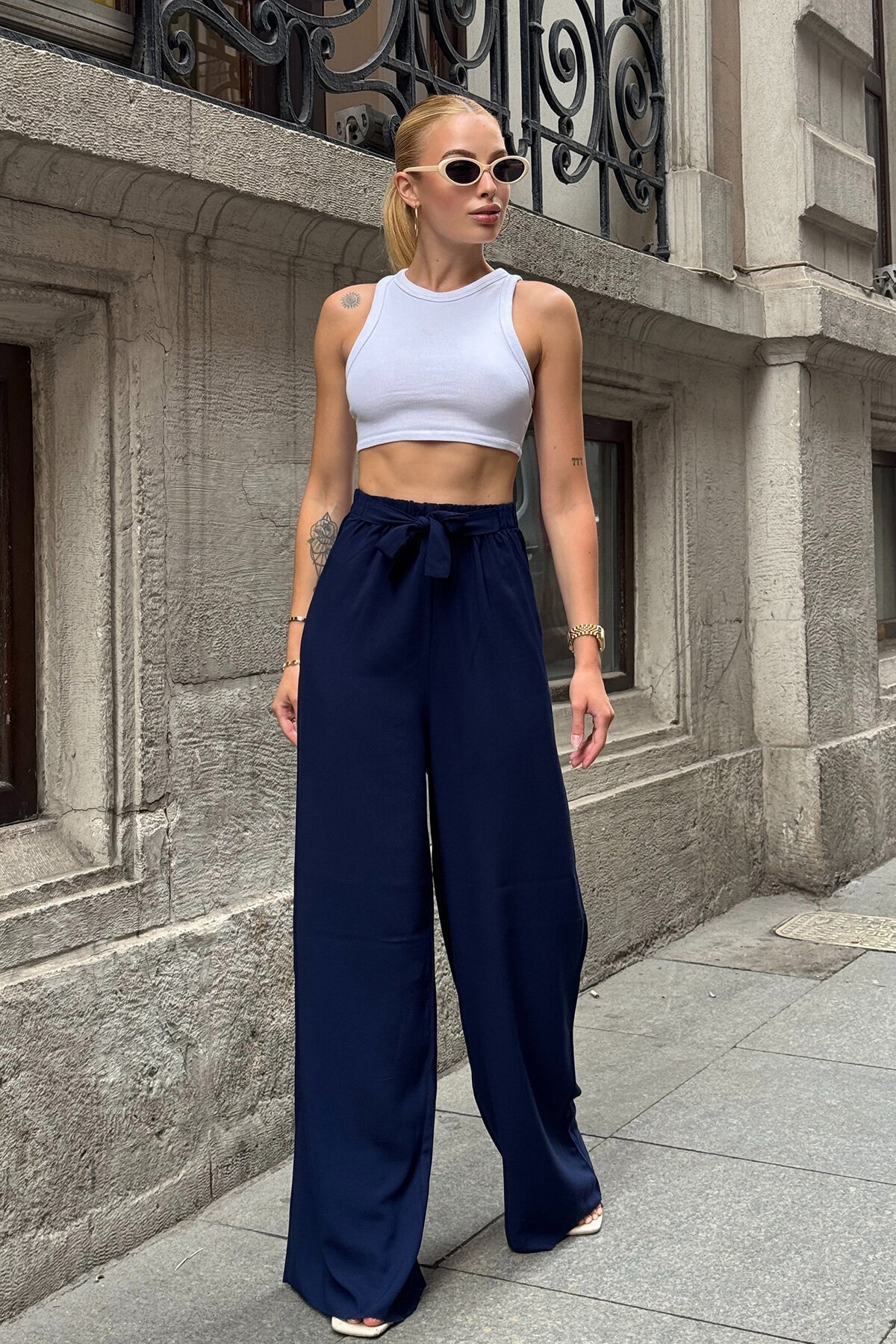 Lacivert Beli Lastikli Bağcıklı Yüksek Bel Bol Paça Pantolon
