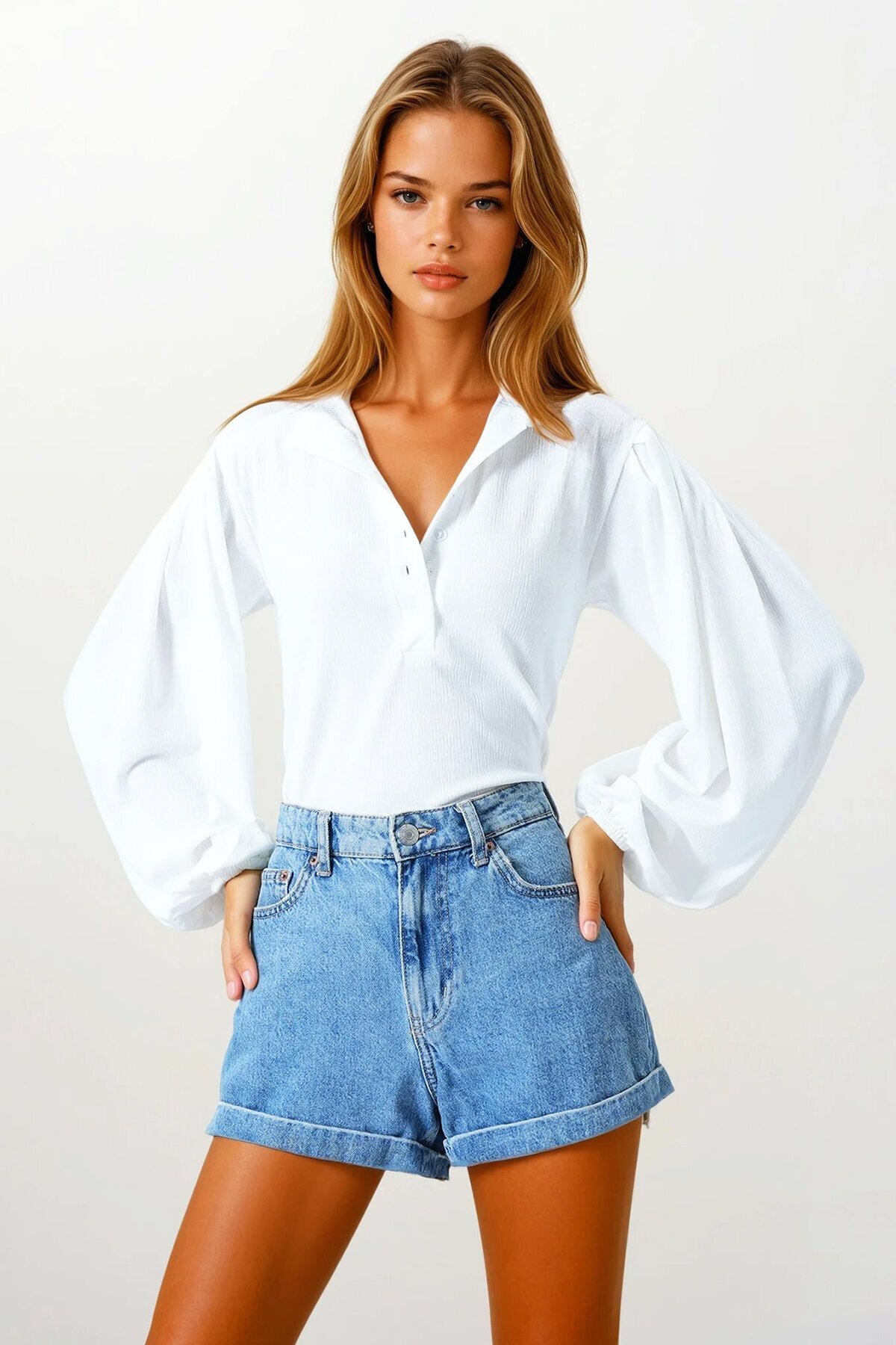 Beyaz Hakim Yaka Önü Düğmeli Balon Kol Dokulu Gömlek Bluz