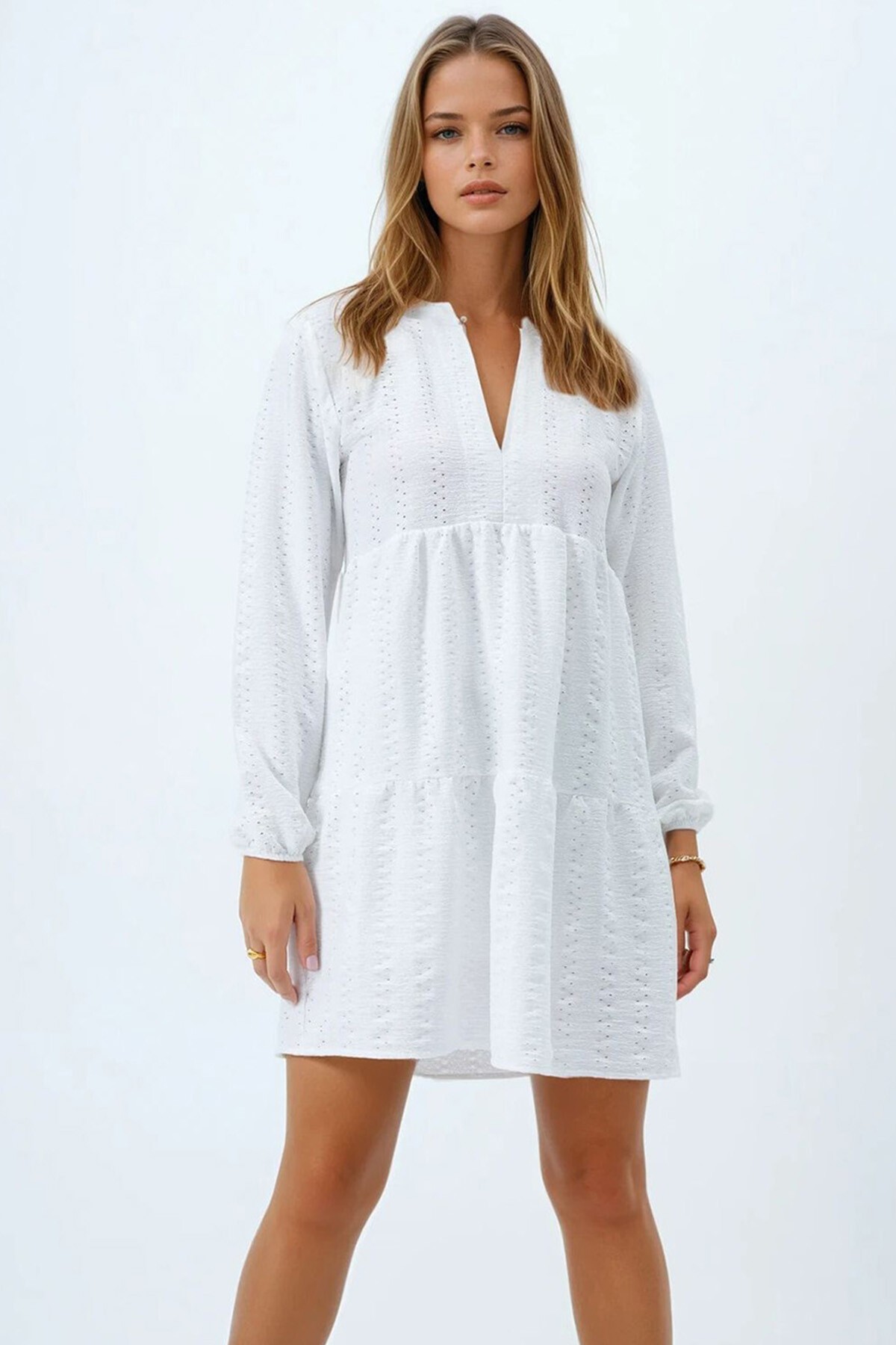 Beyaz V Yaka İçi Astarlı Kat Kat Volanlı Fisto Elbise