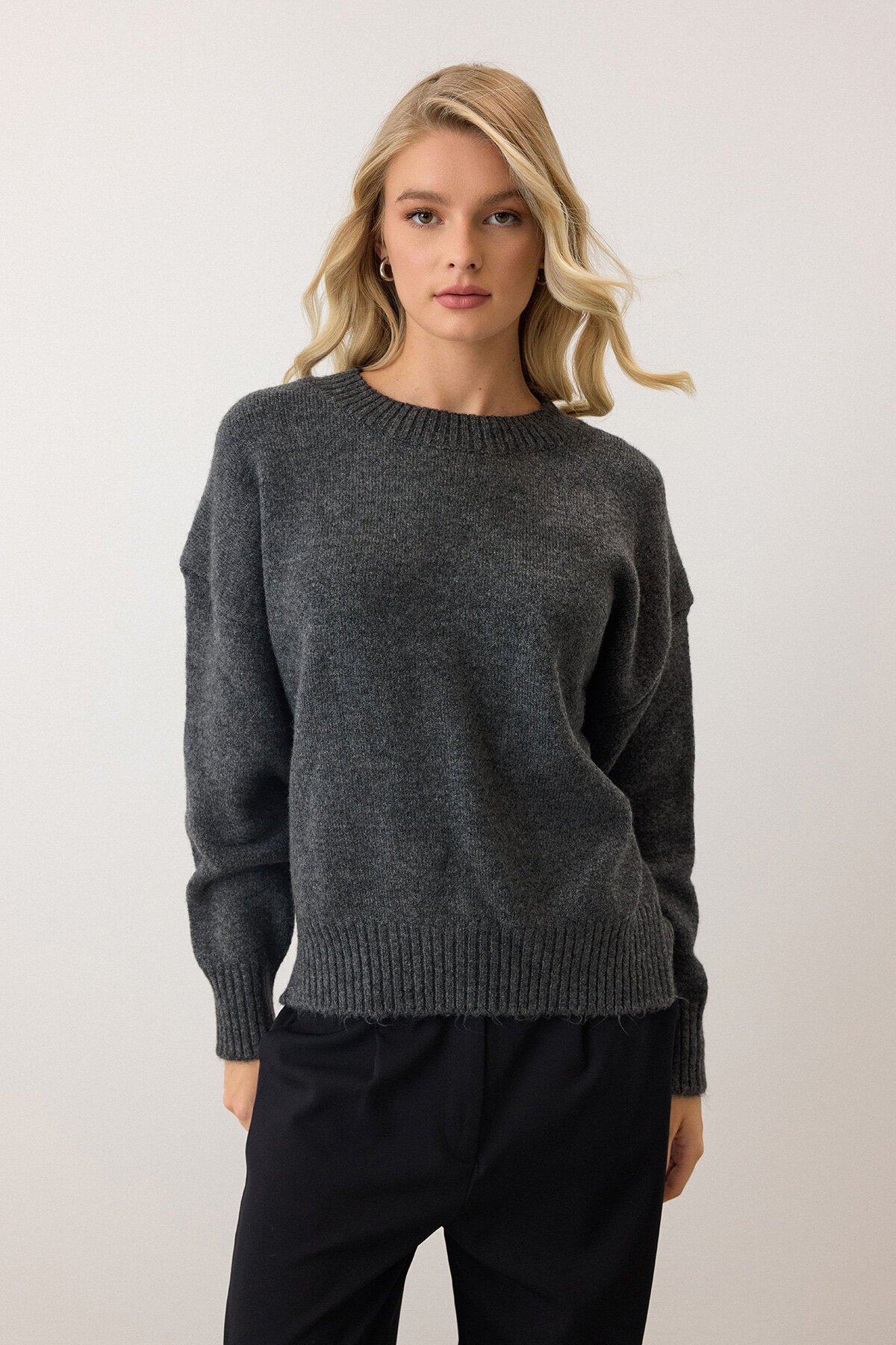 Antrasit Bisiklet Yaka Oversize Triko Kazak