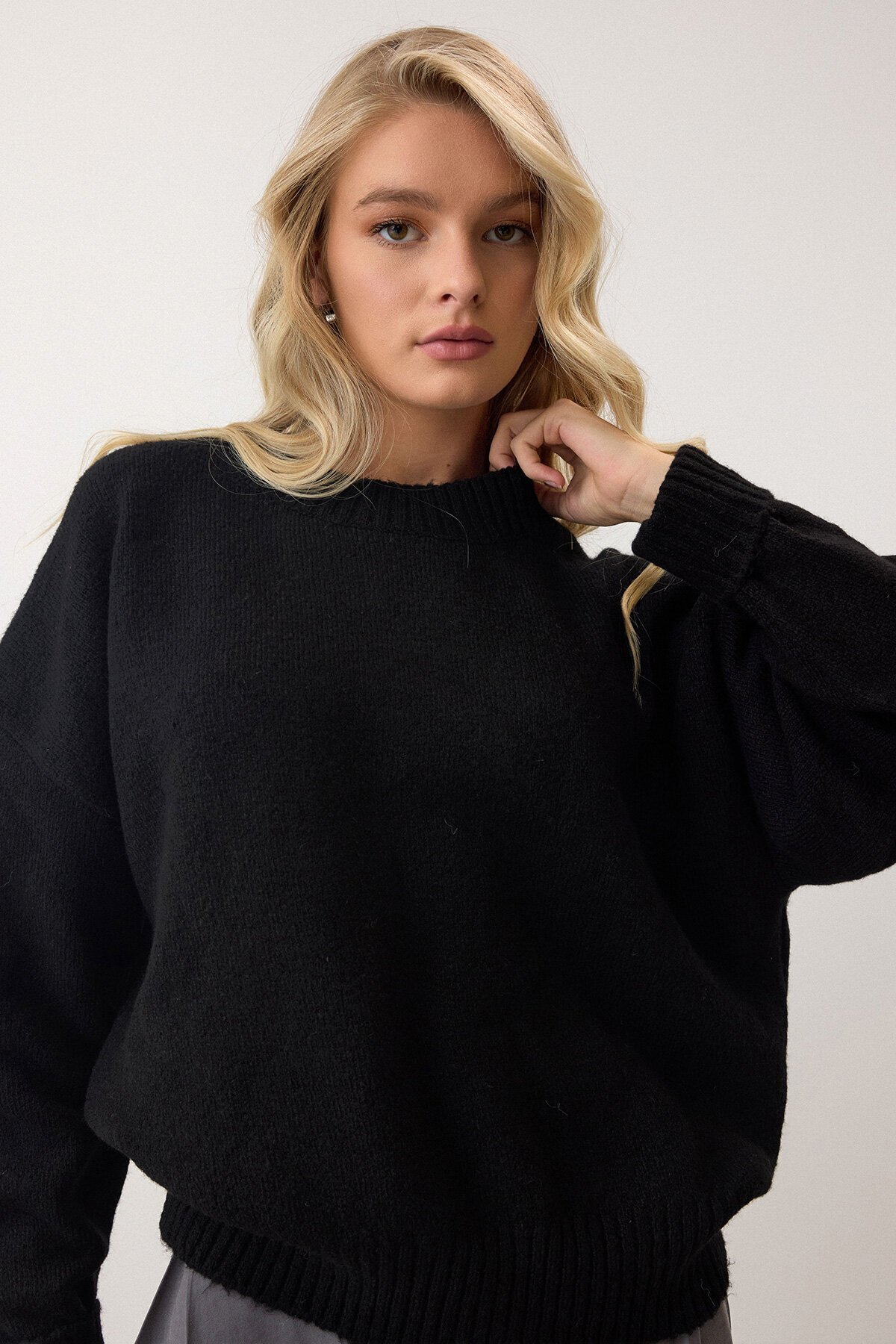 Siyah Bisiklet Yaka Oversize Triko Kazak