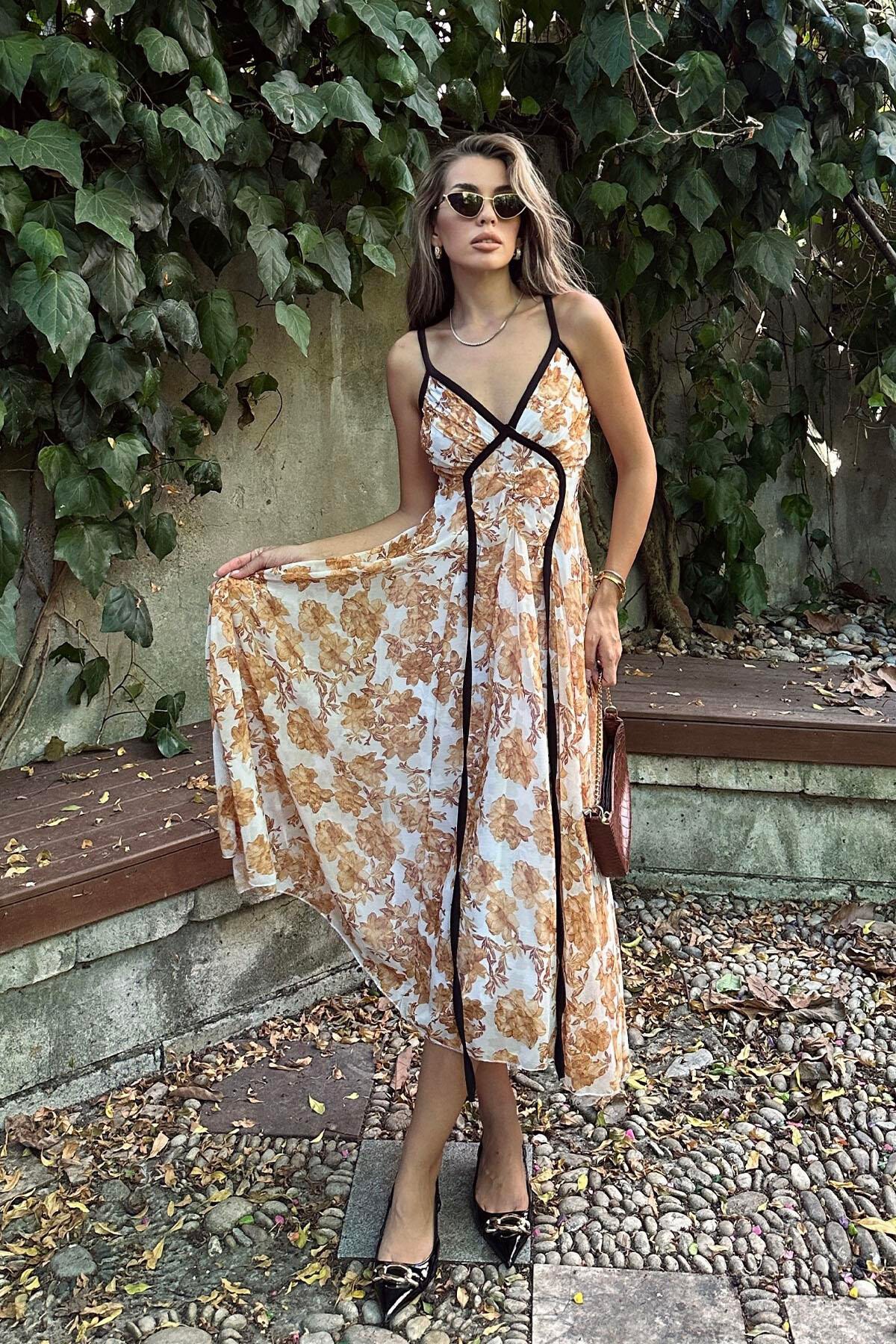 Taş Biyeli İp Askılı V Yaka Midi Boy Çiçekli Elbise