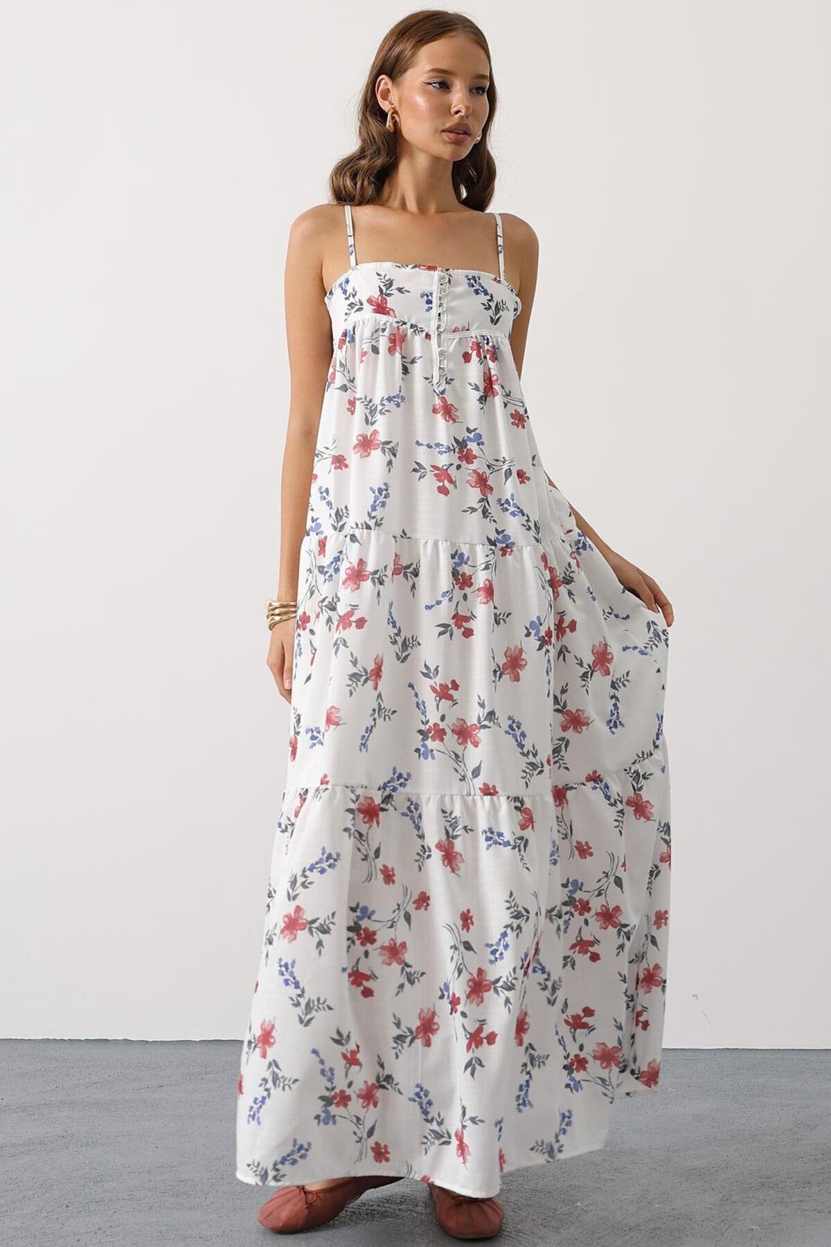 Kırmızı Çiçek Desen Askı Detaylı Cok Katlı Elbise