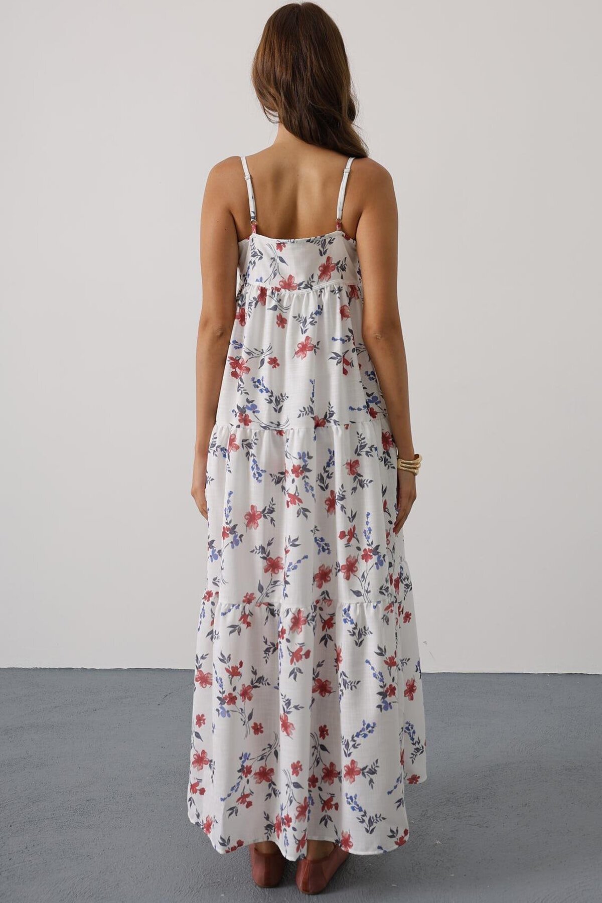 Kırmızı Çiçek Desen Askı Detaylı Cok Katlı Elbise