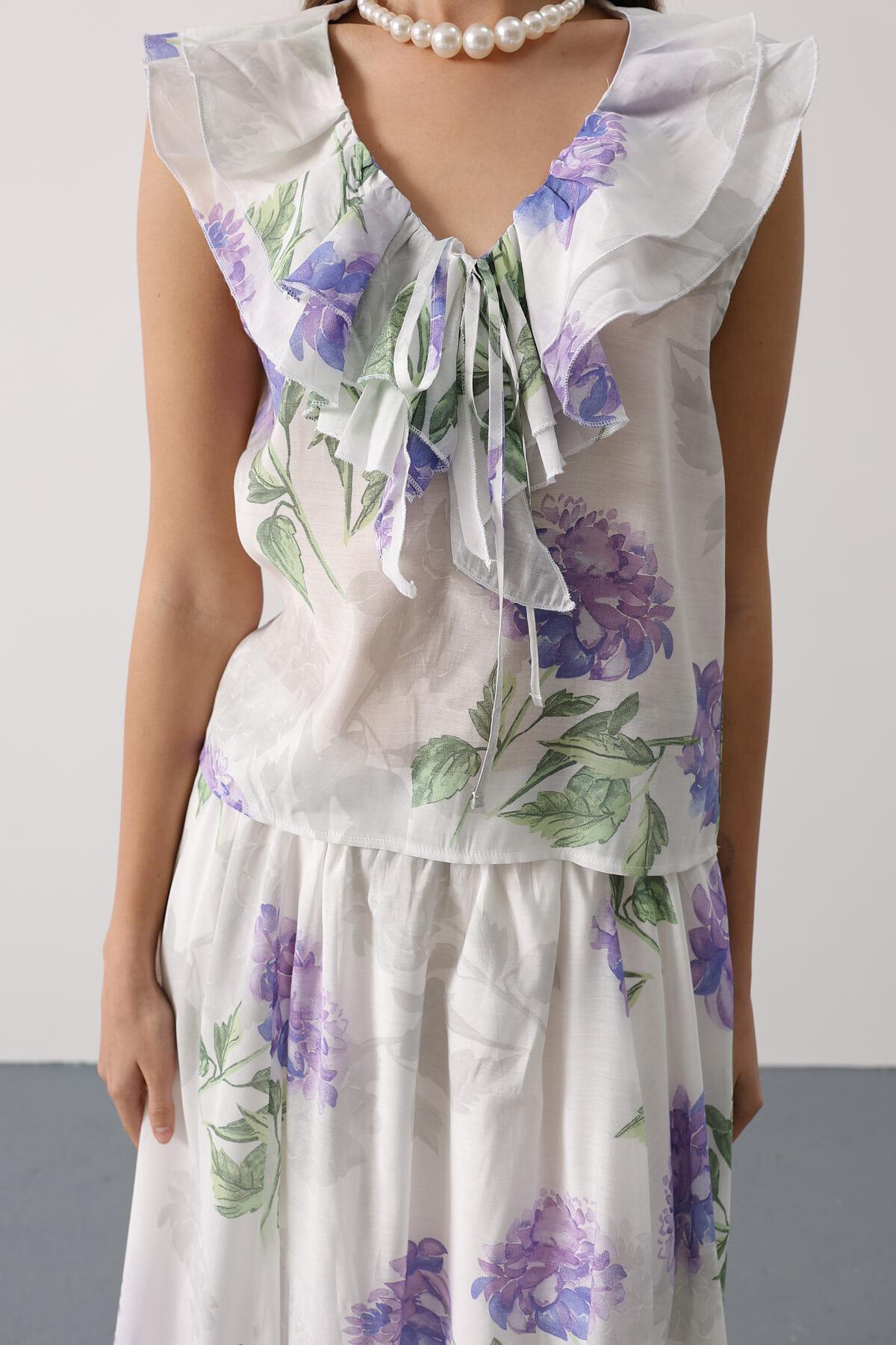 Lila Çiçek Desen Yakası Fırfırlı Bluz