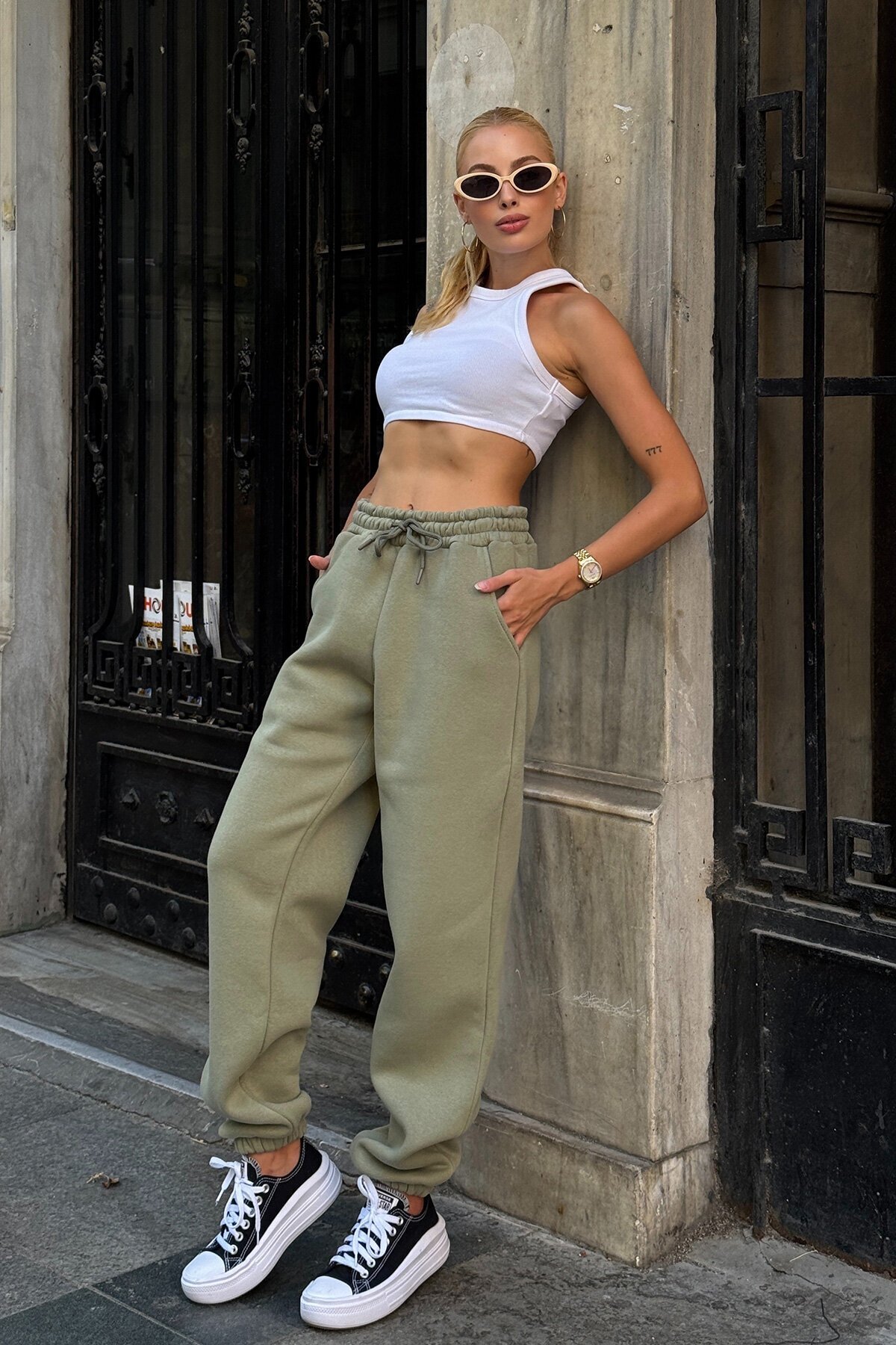 Mint Çift Cepli Beli Ve Paçası Lastikli 3 İplik Eşoftman Altı