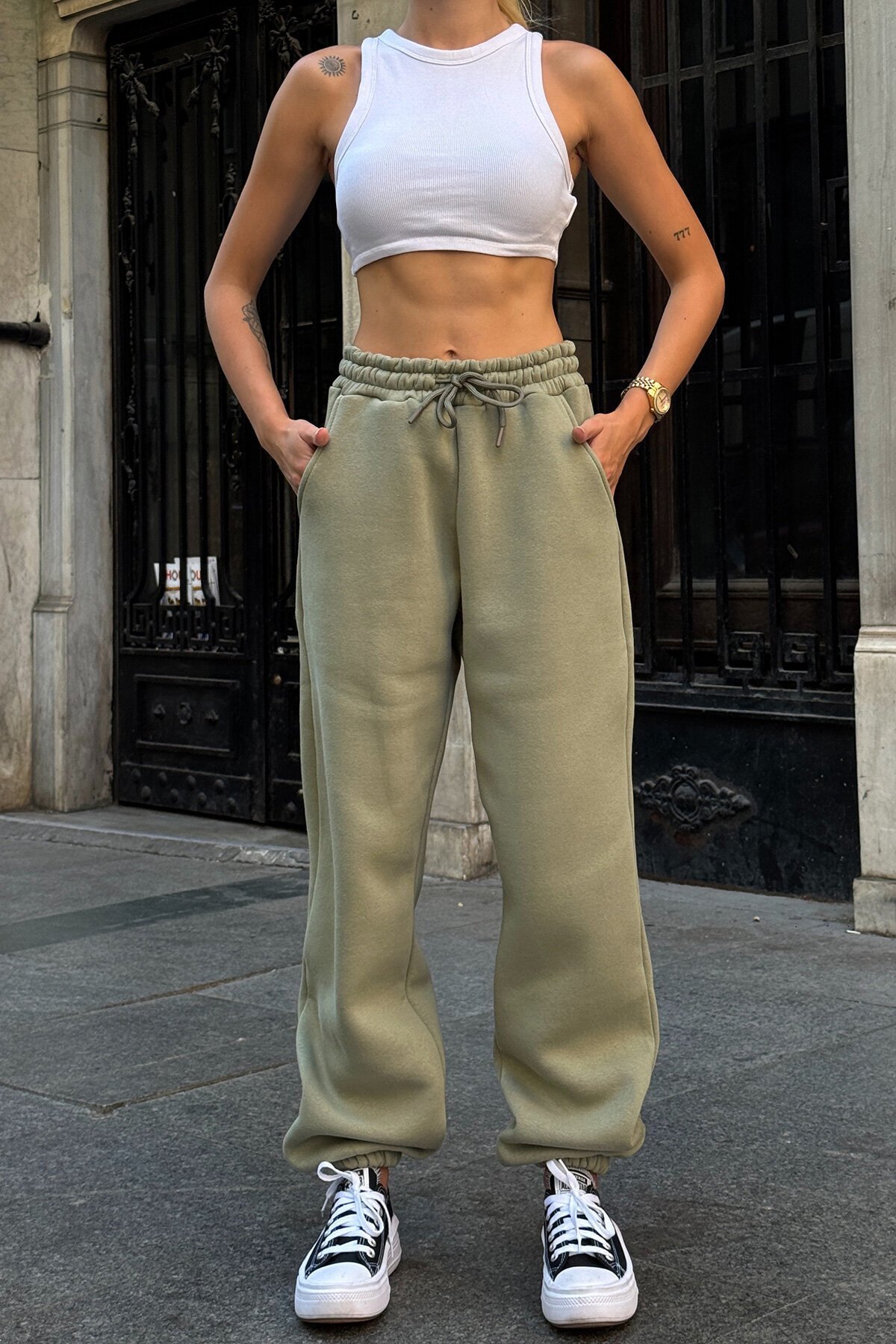 Mint Çift Cepli Beli Ve Paçası Lastikli 3 İplik Eşoftman Altı