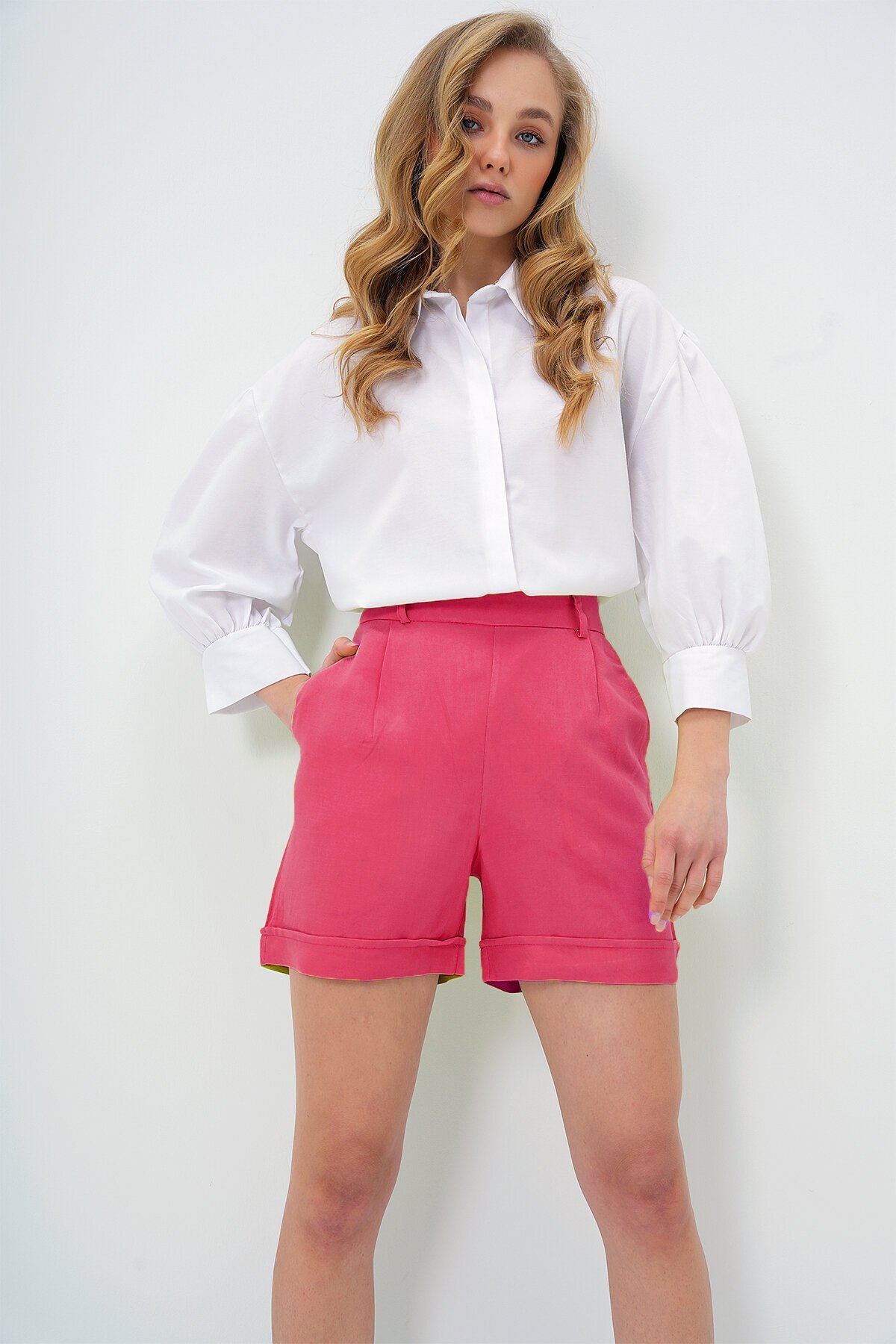 Fuşya Çift Cepli Duble Paça Gizli Fermuarlı Keten Şort