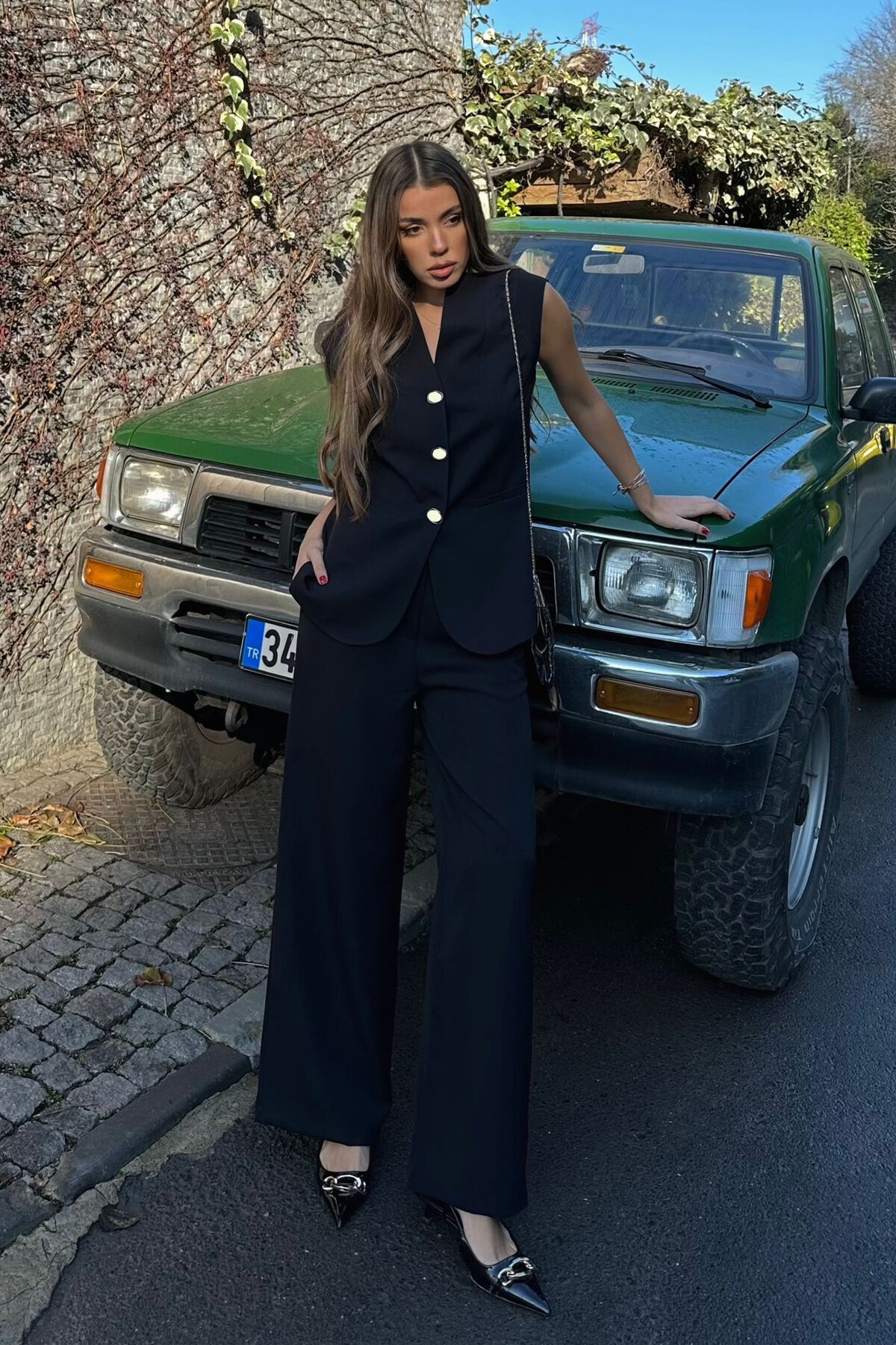 Lacivert Çift Cepli Düğmeli Yelek 