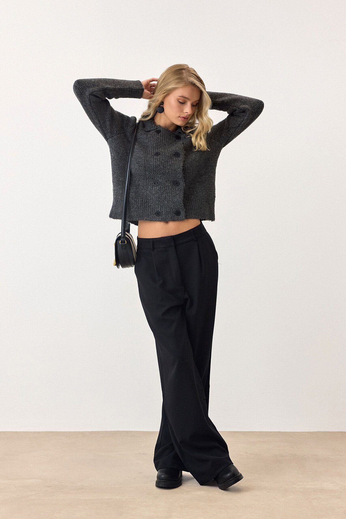 Antrasit Çift Düğme Detaylı Düz Kesim Triko Hırka