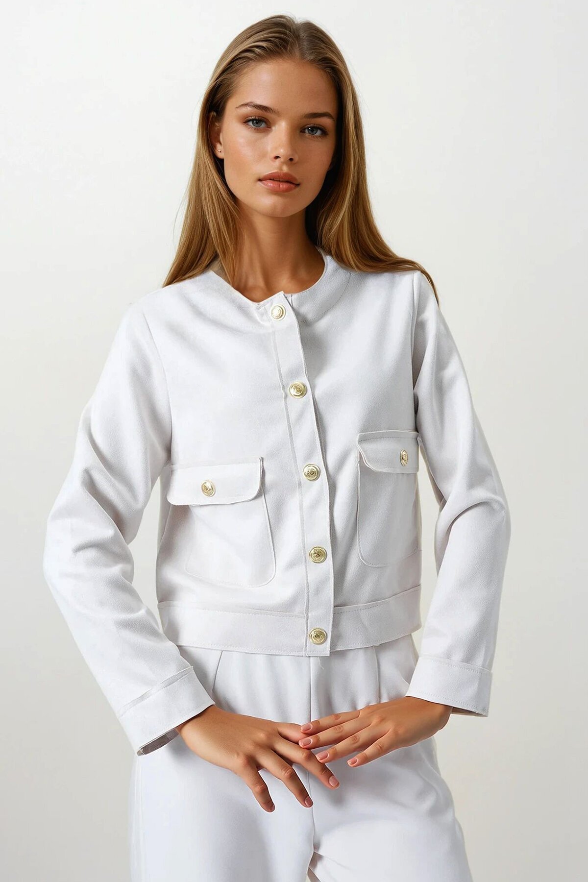 Taş Çift Kapak Cepli Altın Düğmeli Kısa Ceket