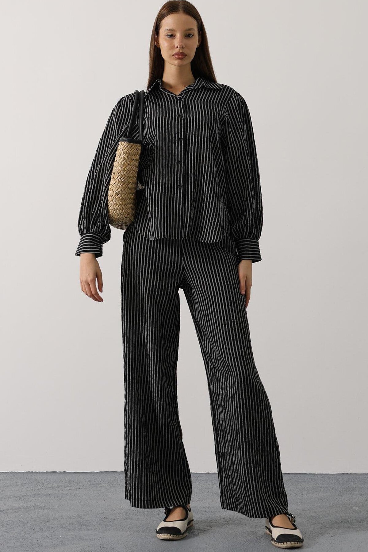 Siyah Çizgi Rahat Pantolon Takım