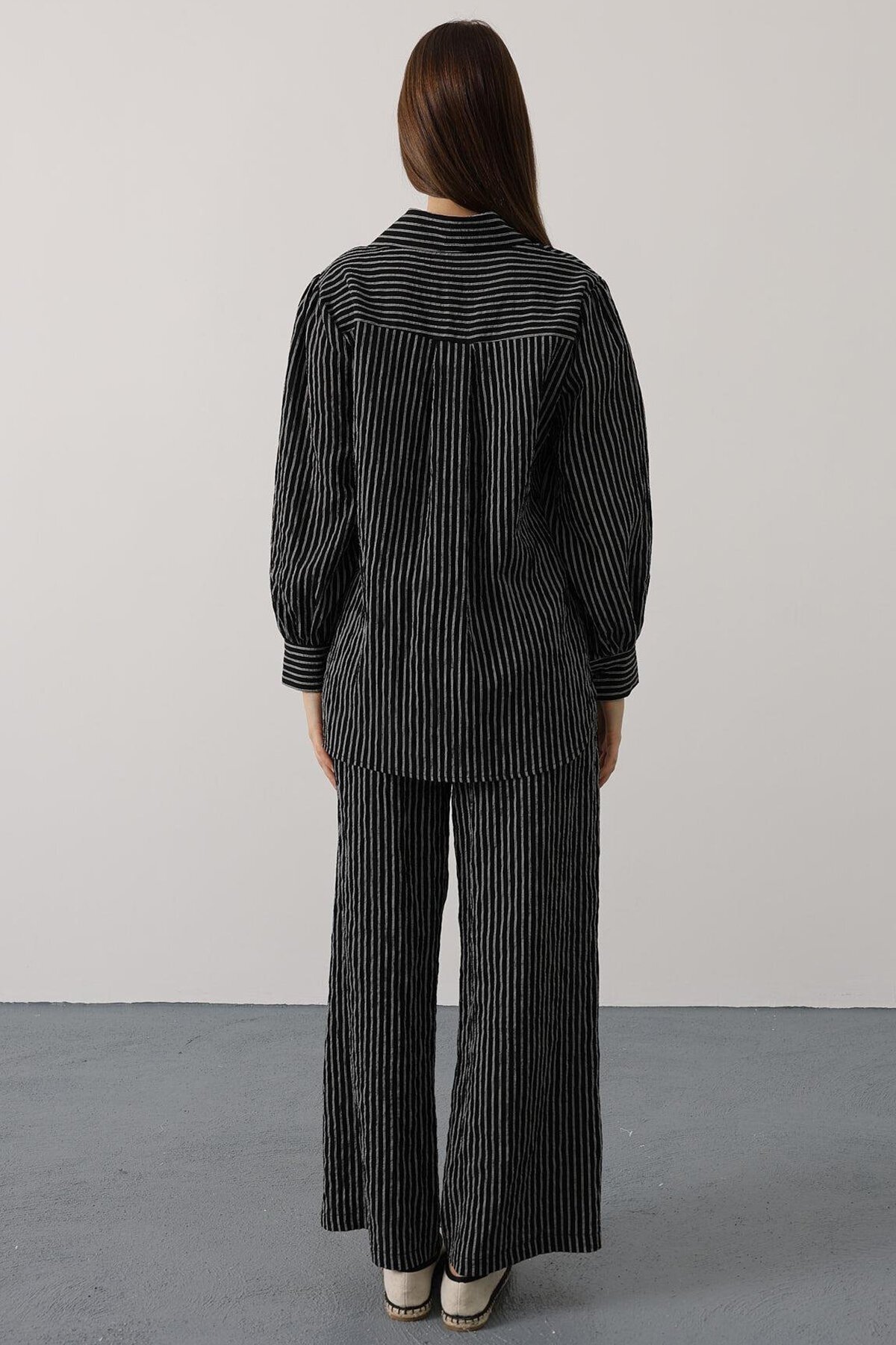 Siyah Çizgi Rahat Pantolon Takım