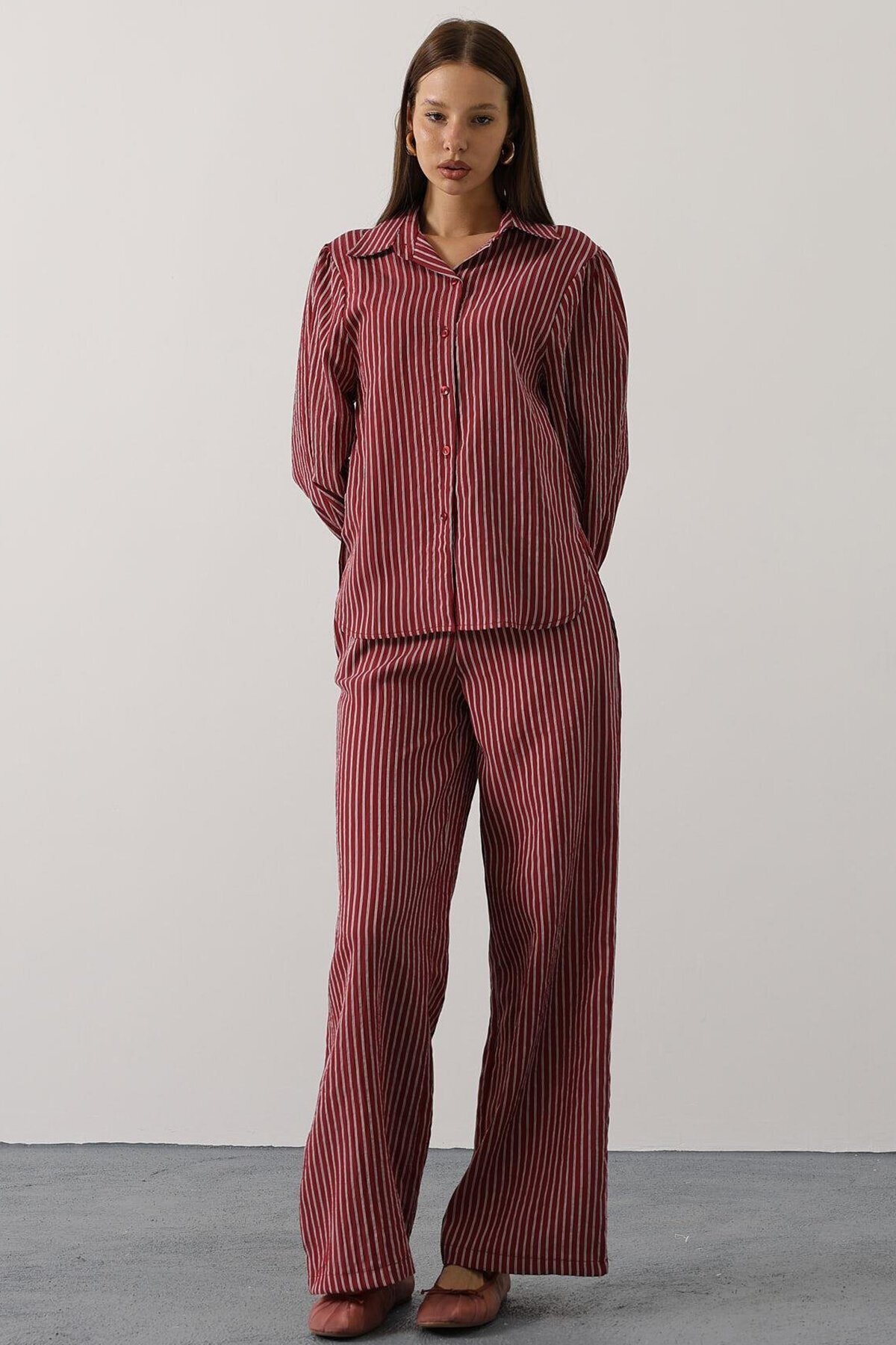 Bordo Çizgi Rahat Pantolon Takım