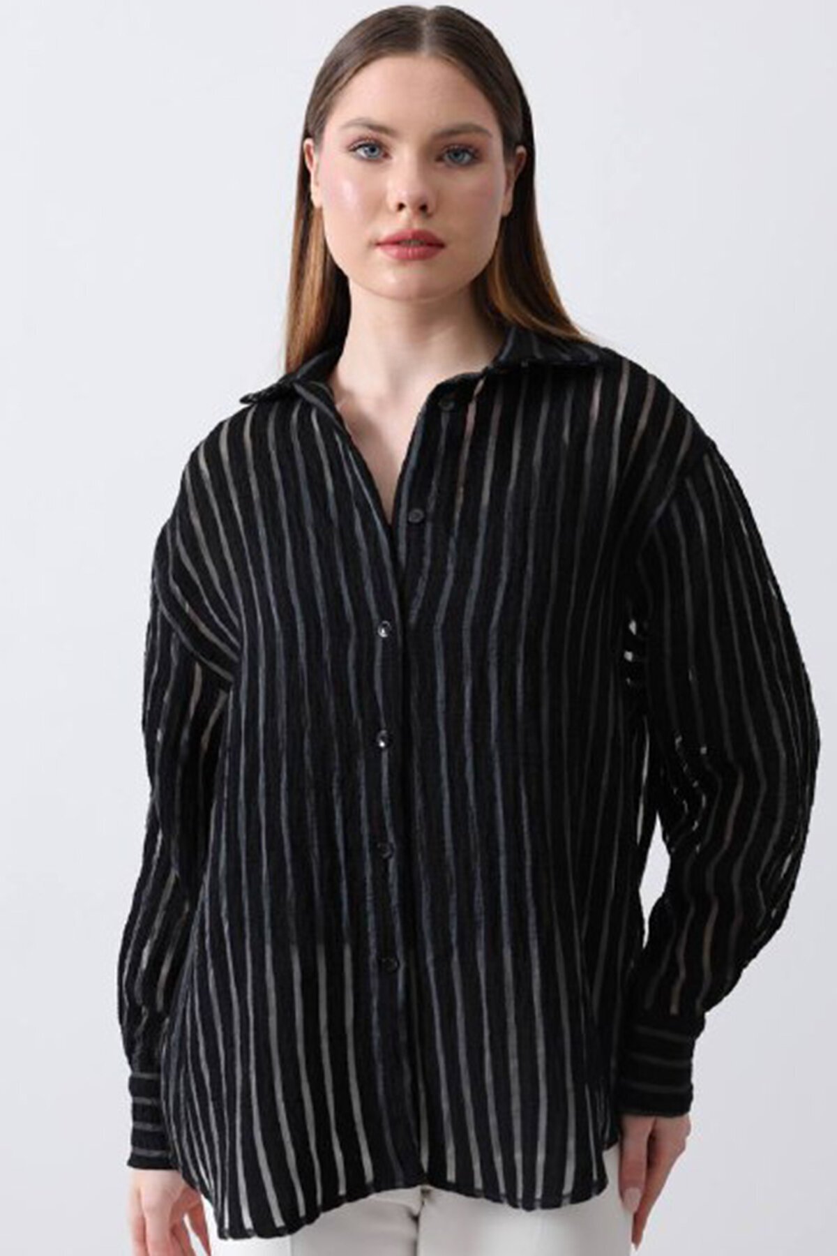 Siyah Çizgili Uzun Kollu Oversize Gömlek