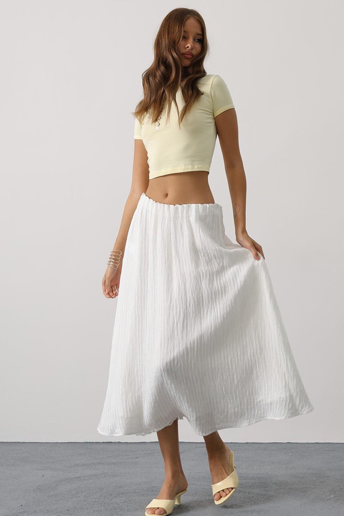 Beyaz Dantel Detaylı Uzun Etek